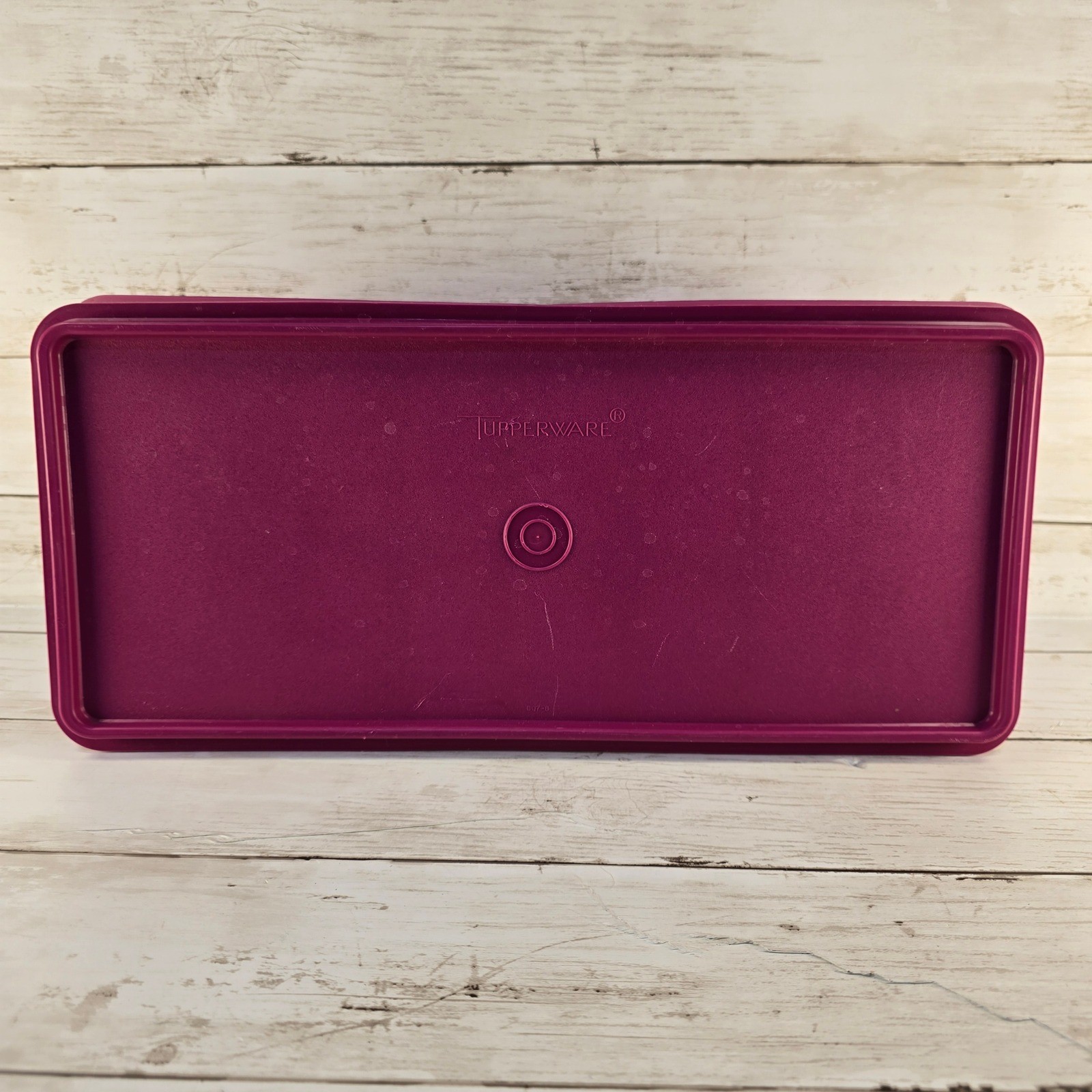 VTG Tupperware Jumbo Bread Keeper USA Food Storage Container Rectangle Purple