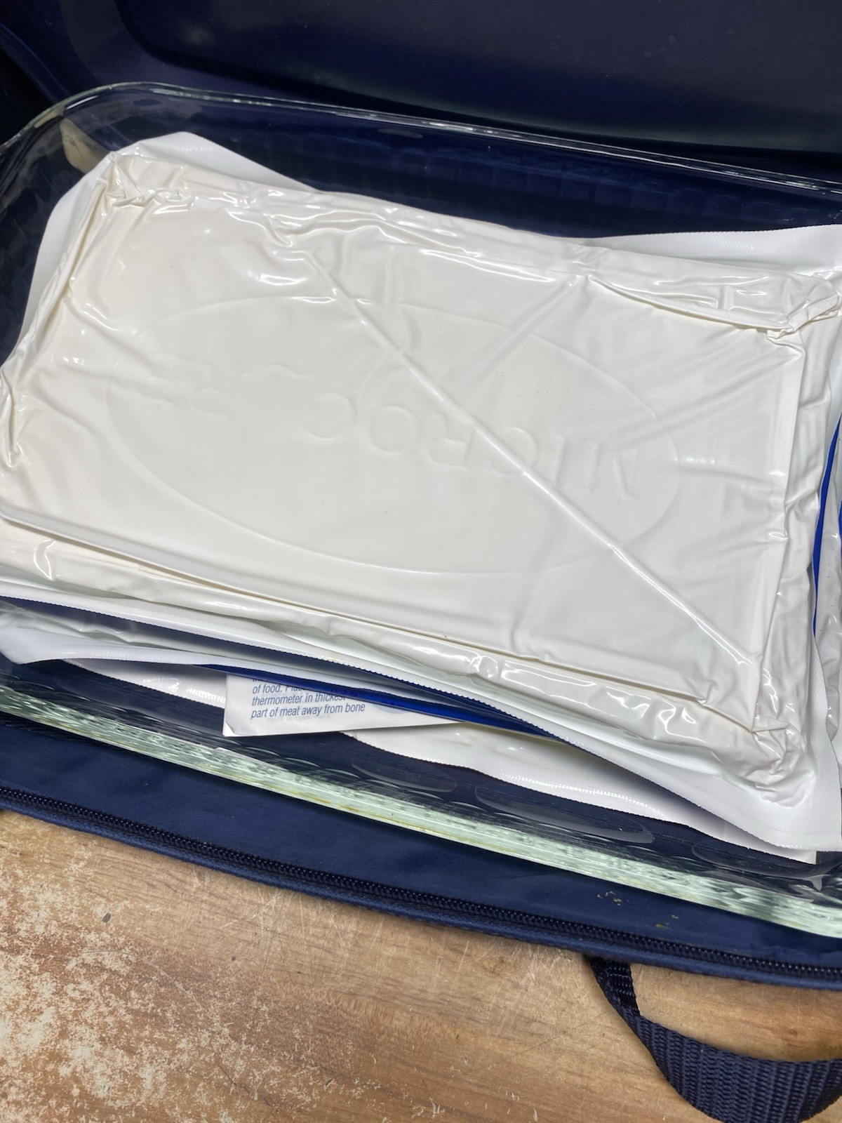 Pyrex Portables The Way To Go Bag, Blue Bag With Heating Pack, Casseroles Dishes