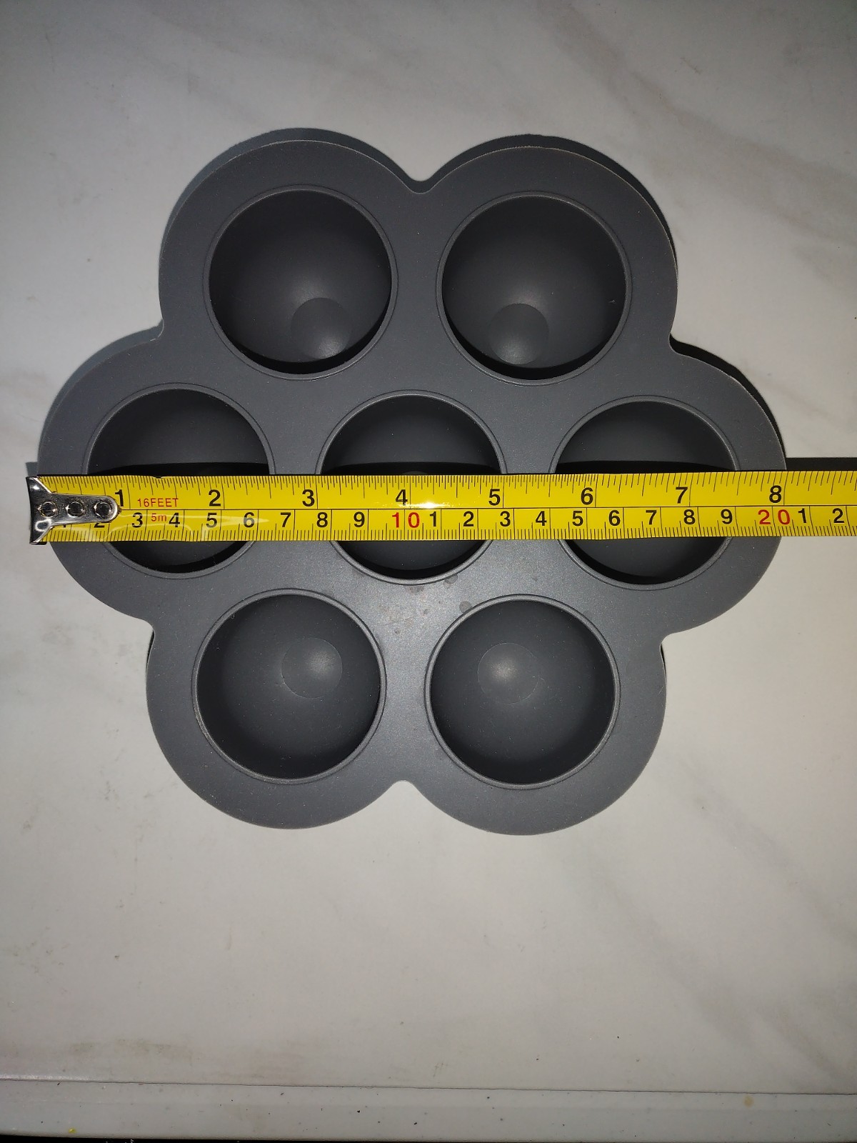 Mold 7 Round Wells 1.75″ Deep w/ lid