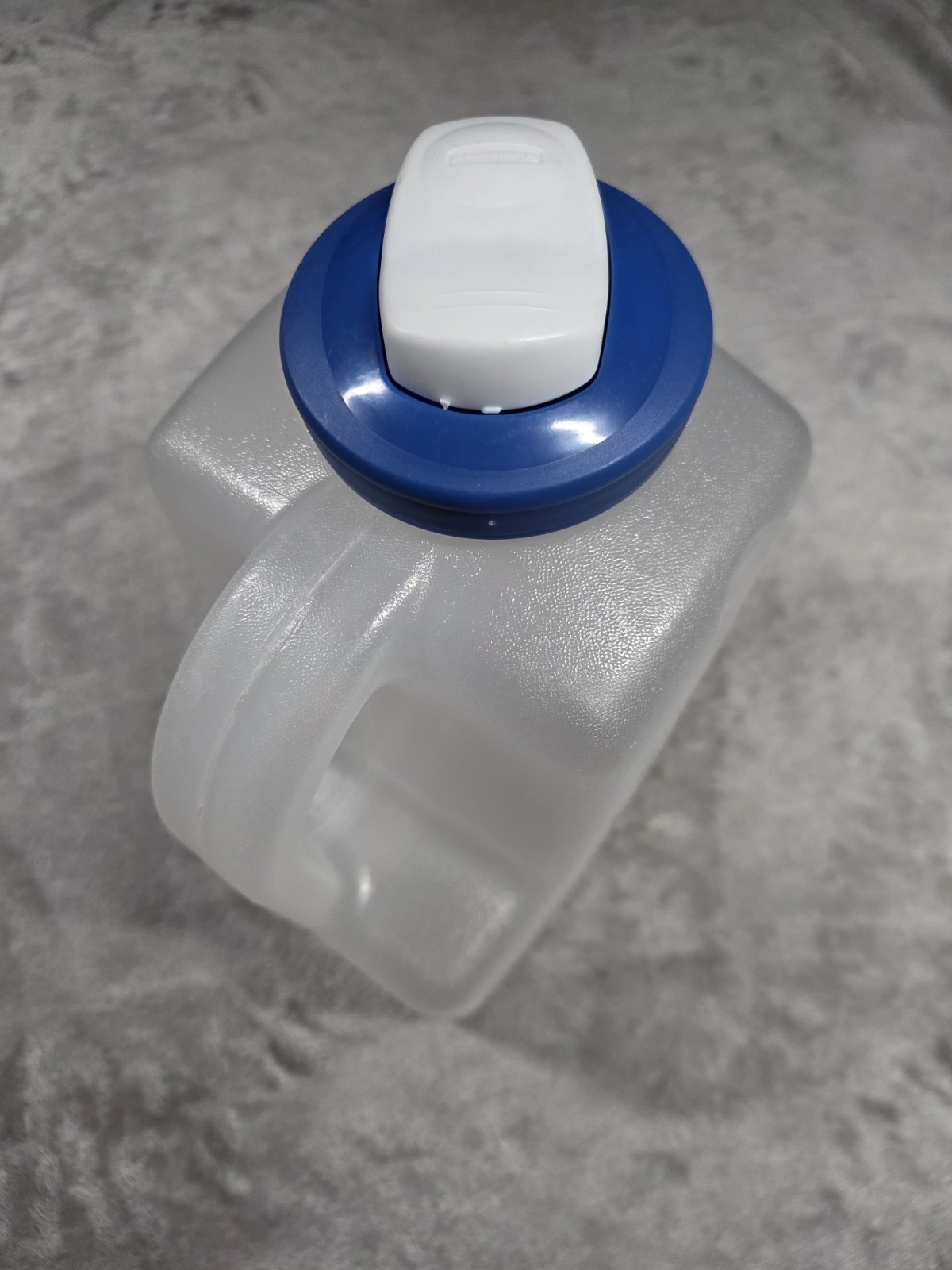 90s Rubbermaid Servin’ Saver 1 Gallon Beverage Container Jug Blue Flip Top Lid