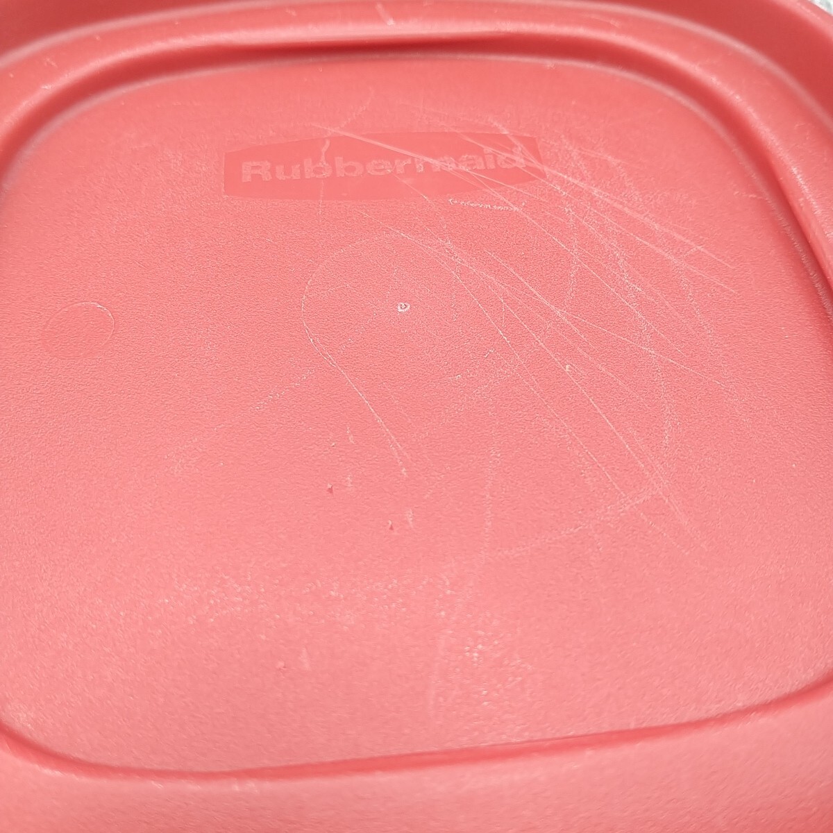 Rubbermaid Easy Find Lid 7J64 Red Square 4 Replacement Food Container Lids 6.5″