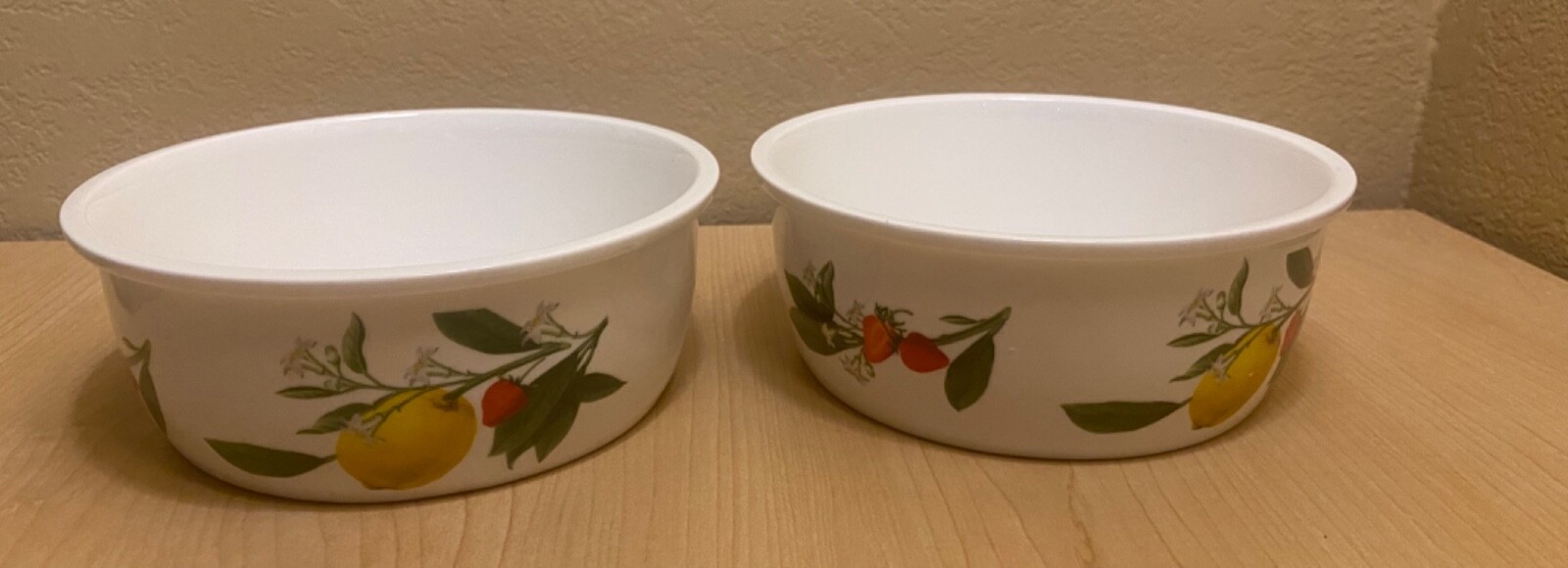 2 Lock & Lock Ceramic round Bowls 760 ml no lids fruit Strawberries & Lemons