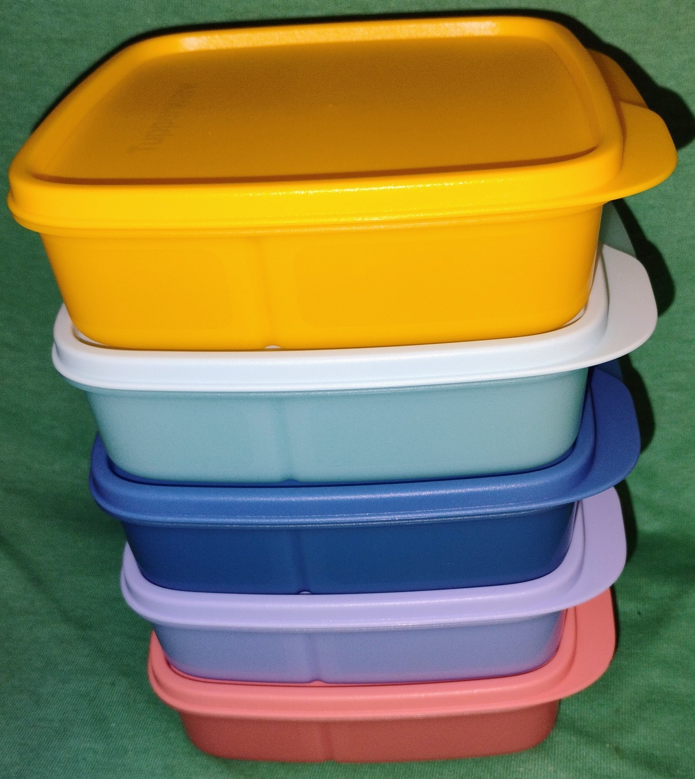 Tupperware Lunch-IT container – NEW – various colors