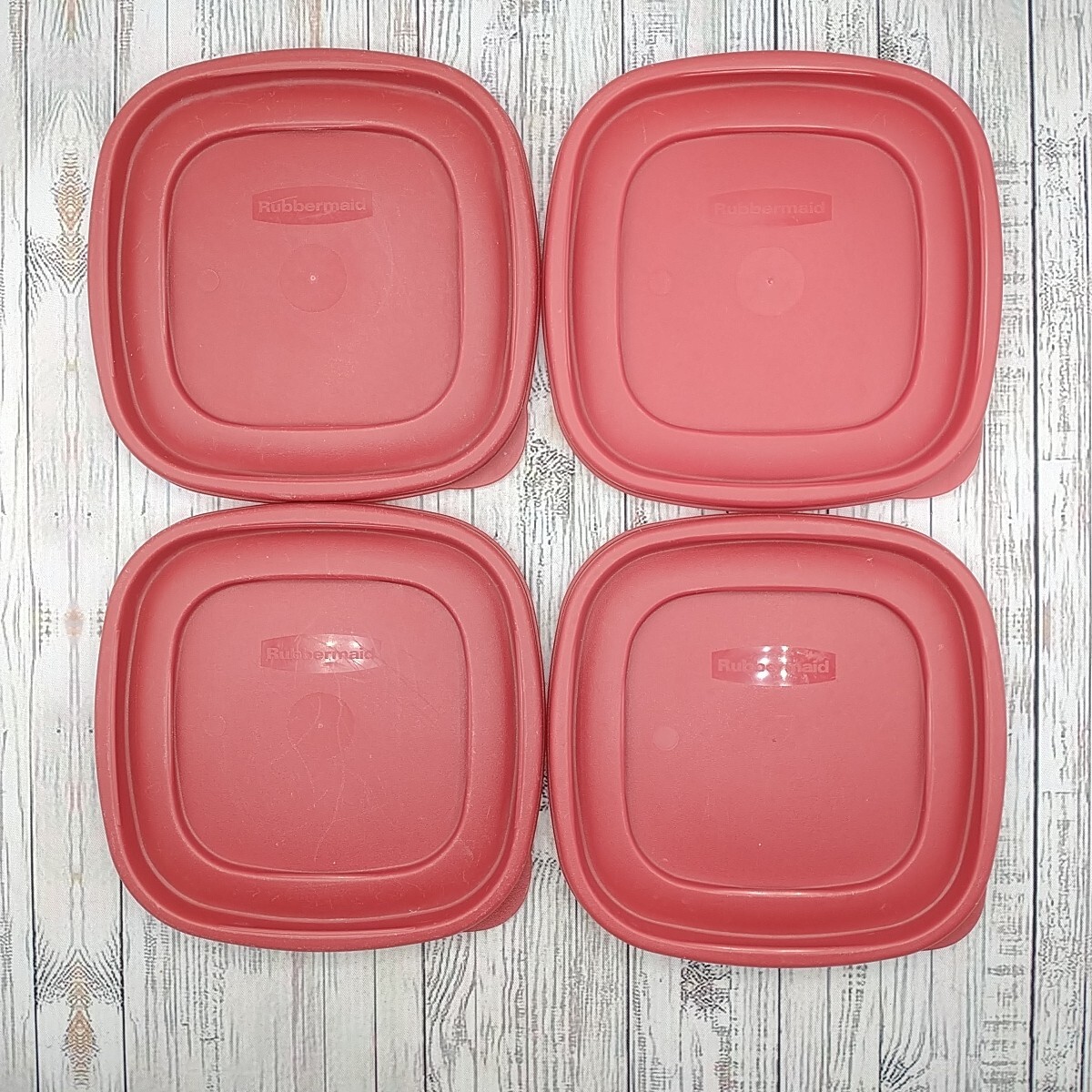 Rubbermaid Easy Find Lid 7J64 Red Square 4 Replacement Food Container Lids 6.5″
