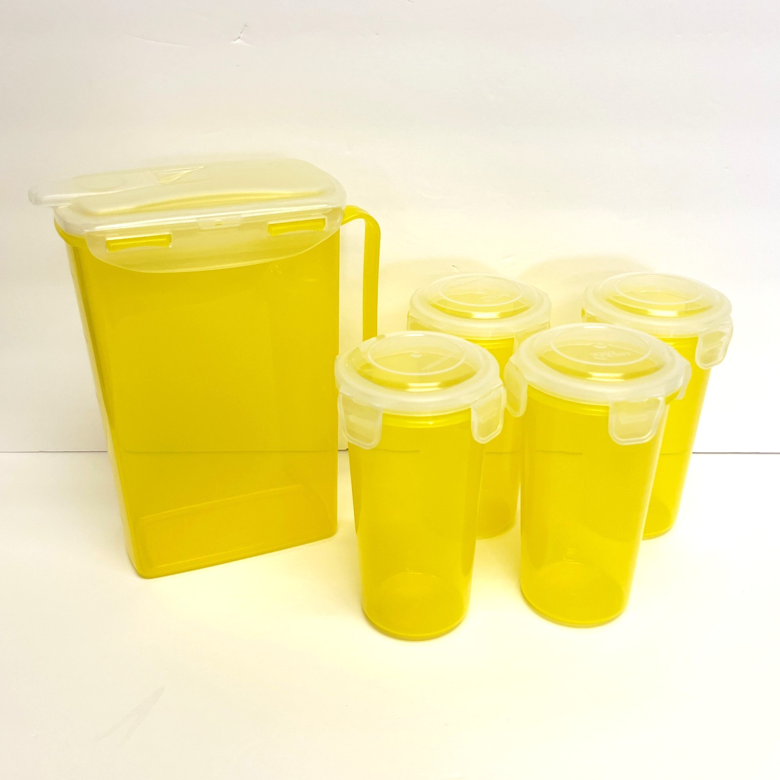 LocknLock 1/2 Gallon Pitcher & 4 Lidded Cups K310416 YELLOW