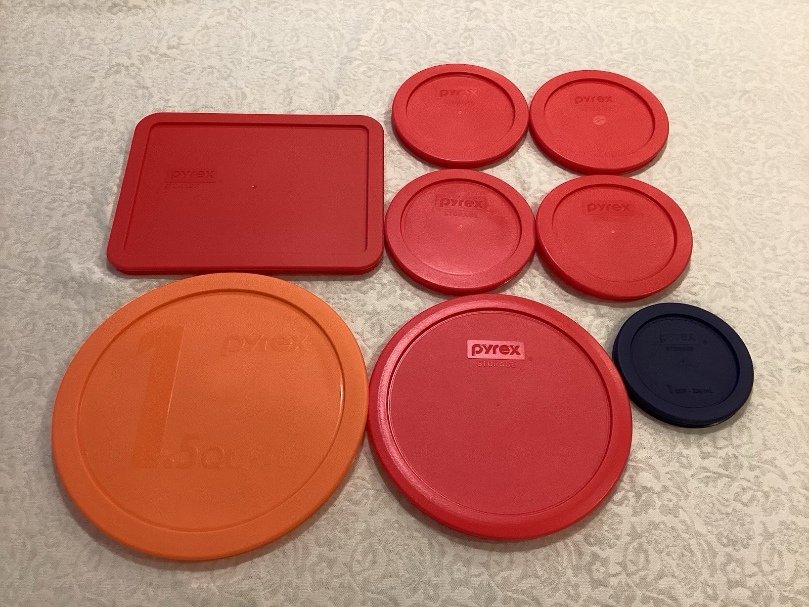 Lot Of 8 Pyrex Covers Red 7200 (4) 7402 (1) 7211 (1)Blue 7202 (1) Orange 323 (1)