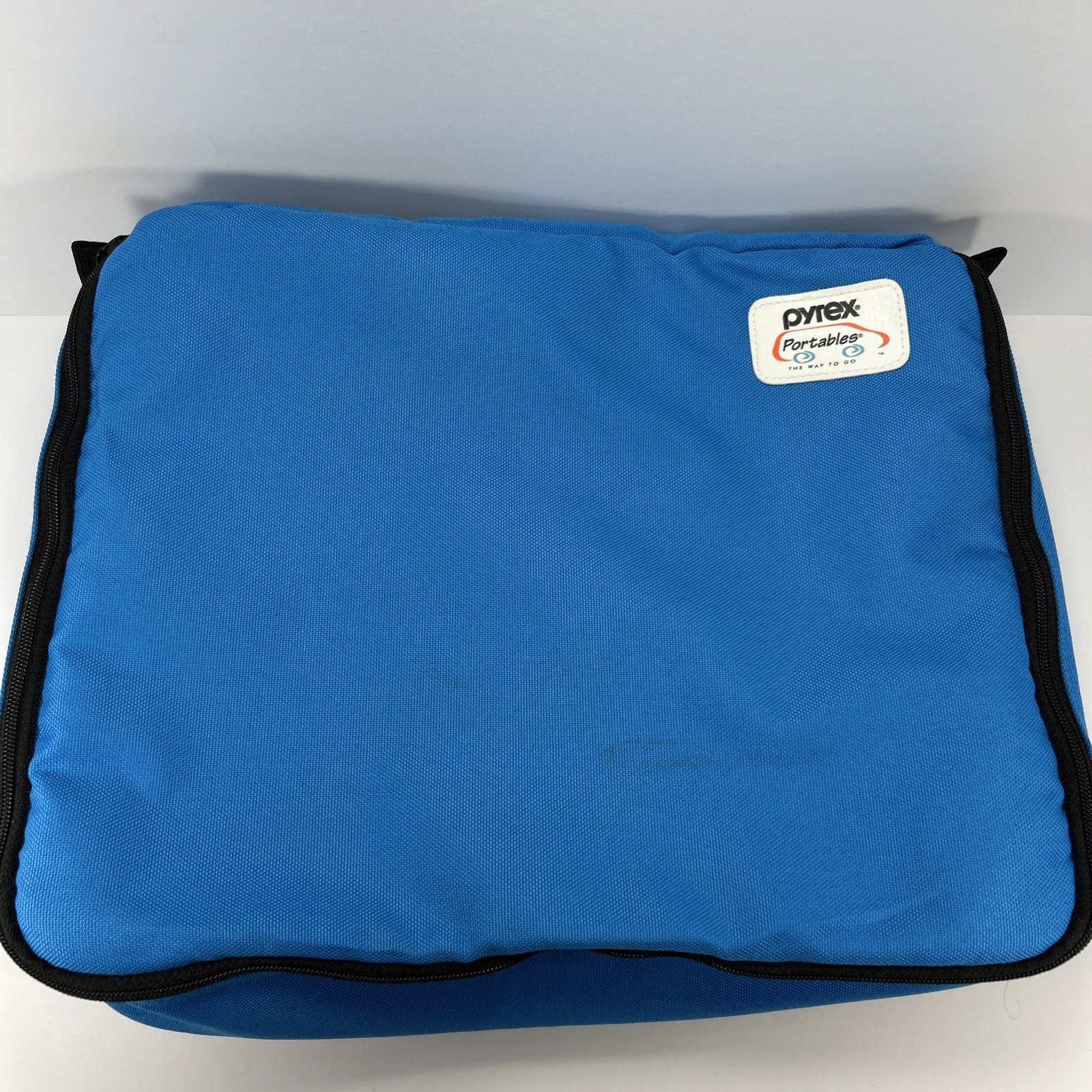 Pyrex Portables The Way To Go Bag Blue Bag With Heating Pack For Casseroles