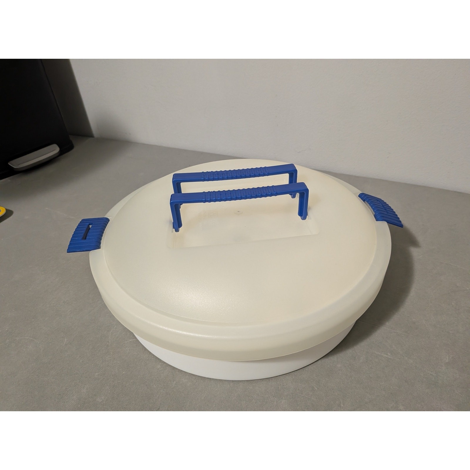 Iris Schwartz Round 3-in-1 Cake, Cupcake & Deviled Egg Carrier