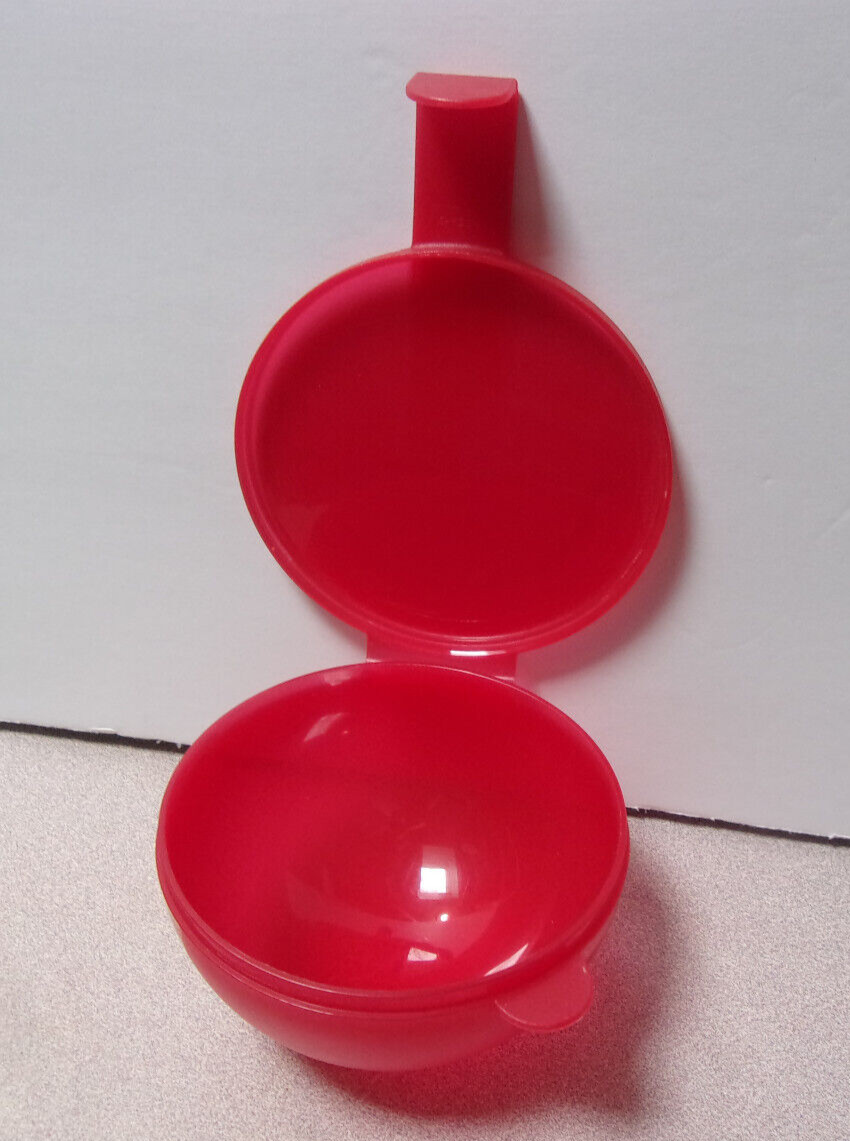 5105 Tupperware Forget Me Not Onion/Tomato Hanging Keeper – Red 5105A-3