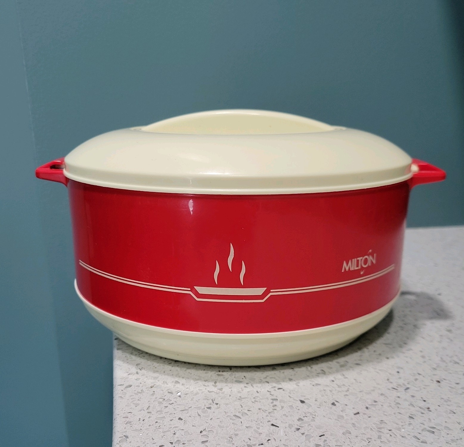 Red Milton Buffet II 1500 1550/ Buffet 2 Insulated Steel Casserole Dish with Lid