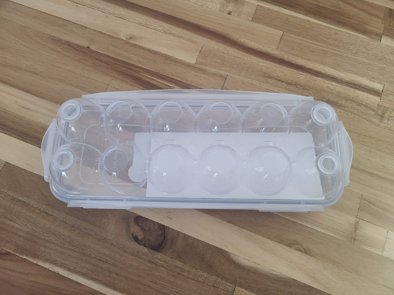 Lock & Lock Eggs Dispenser, Holder for 12 Eggs 1 container for one dozen
