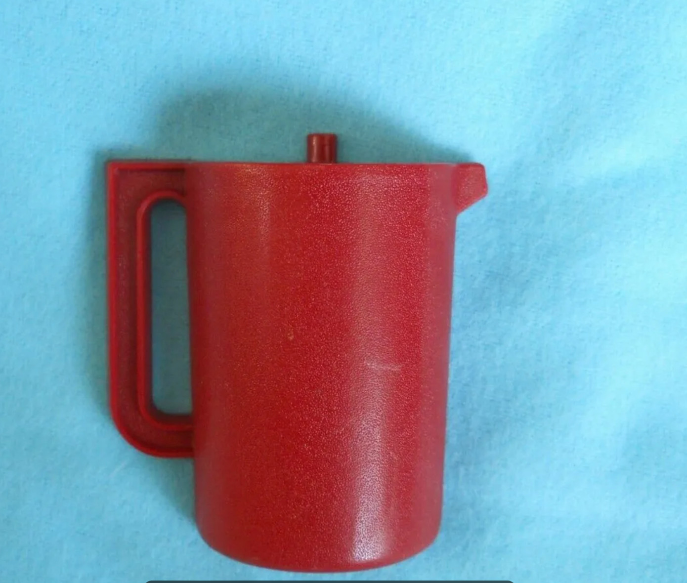 Rare Collectible Tupperware Push Button Pitcher Refrigerator Magnet Cranberry