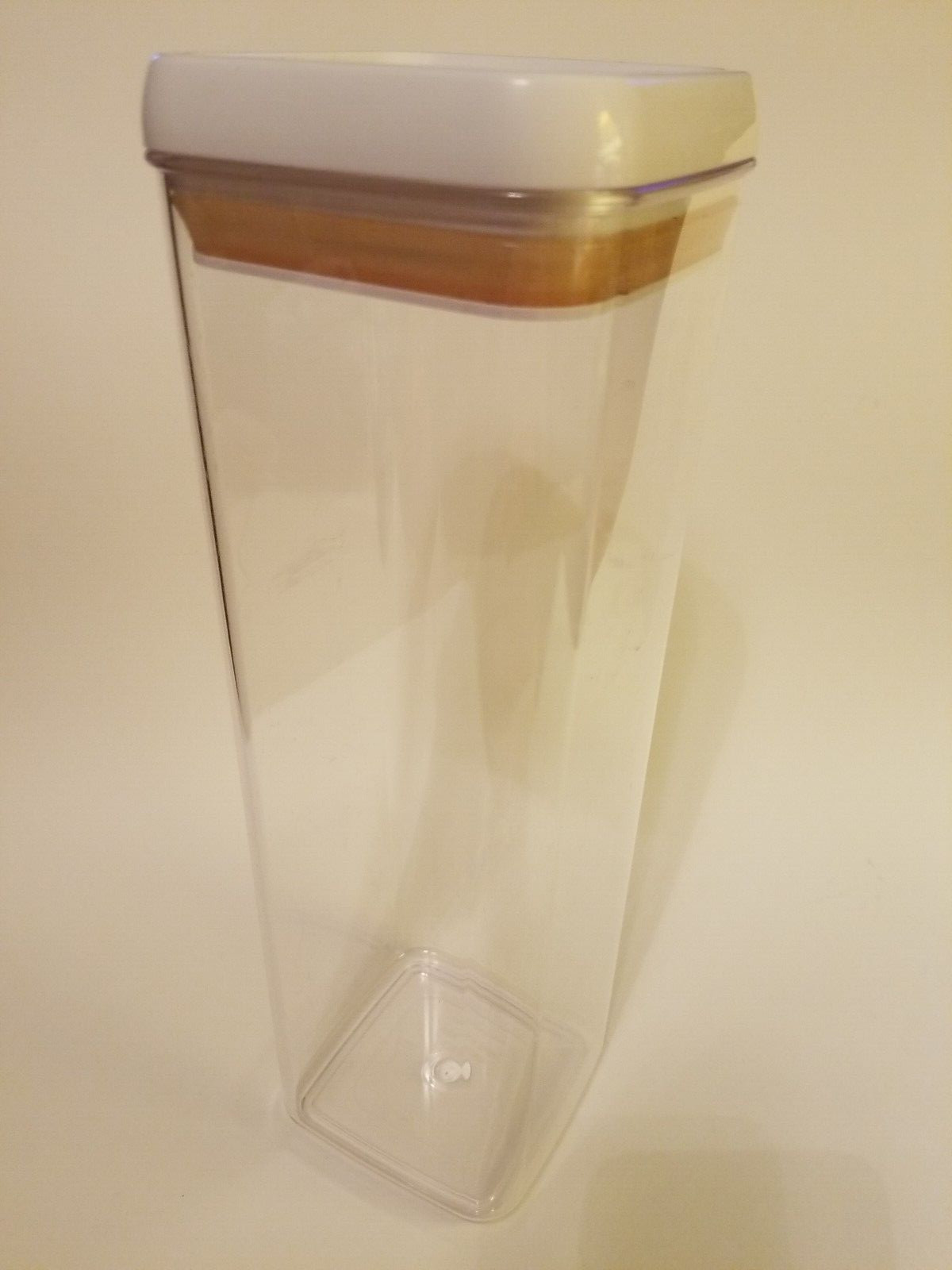 Clear Long Pasta Spaghetti Storage Container Felli Flip-Tite 64 oz w/White Lid