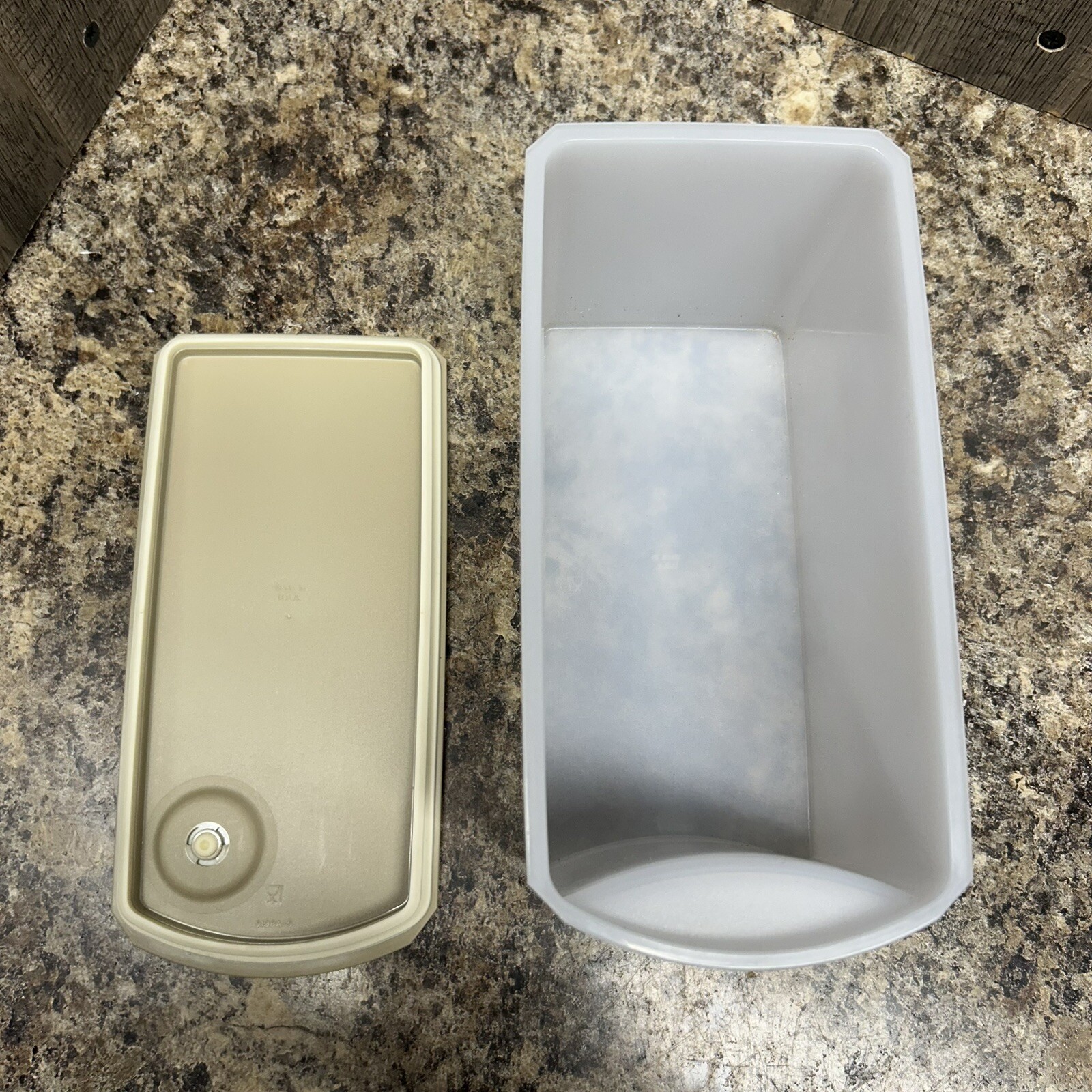 5195A-6 Tupperware shelf smart food storage rectangle brown clear 7x4x3.5″