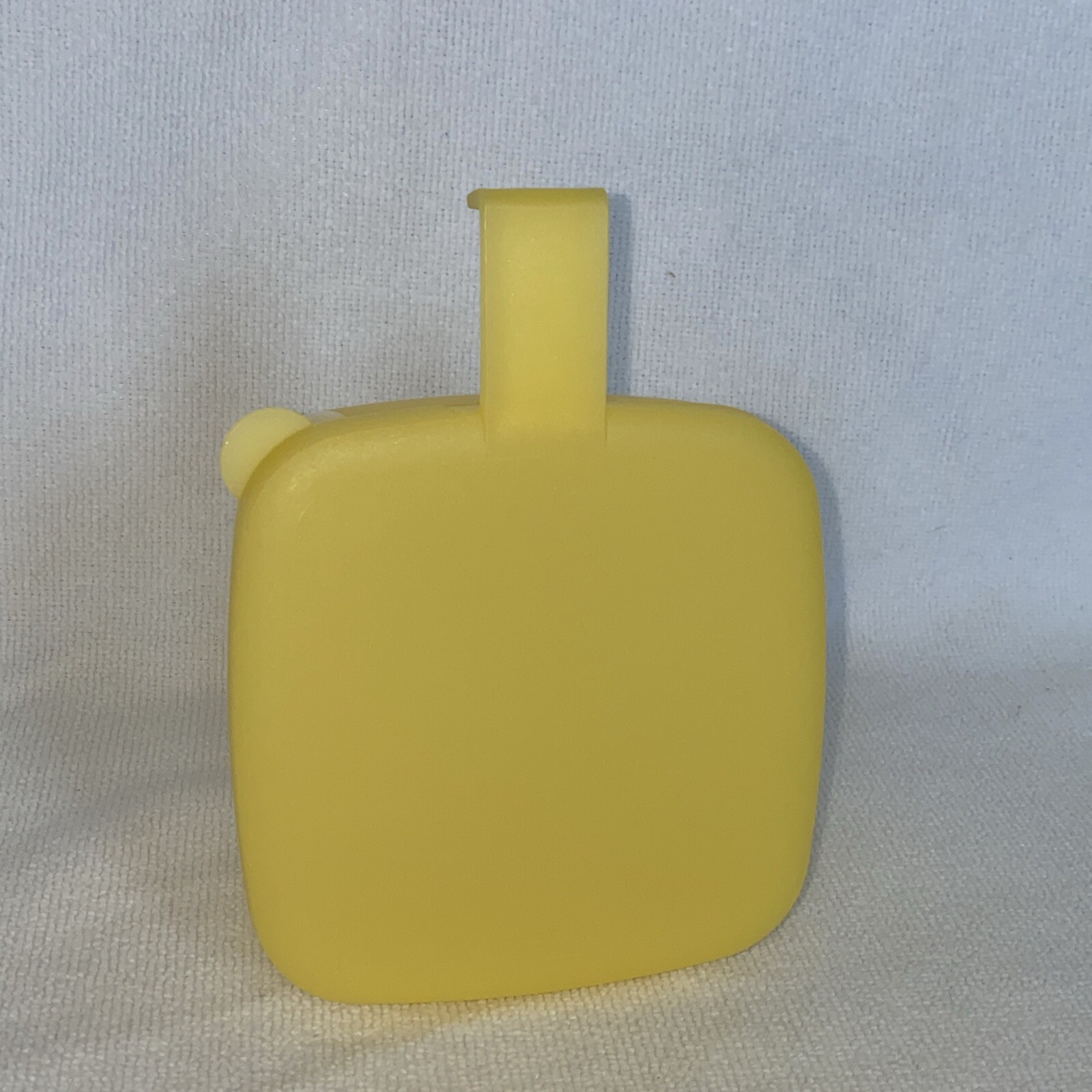 VTG Tupperware Forget Me Not Cheese Slice Hanging Fridge Keeper Yellow