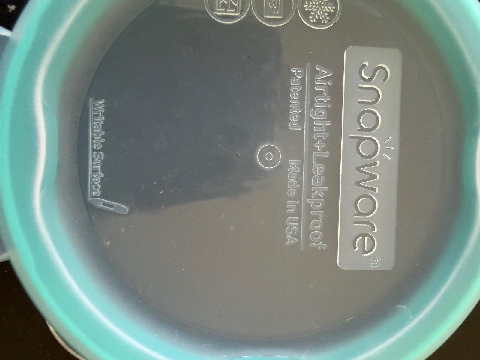 Huge lot 26 pieces Snapware Food and storag containers and lids (GR166-sh23)