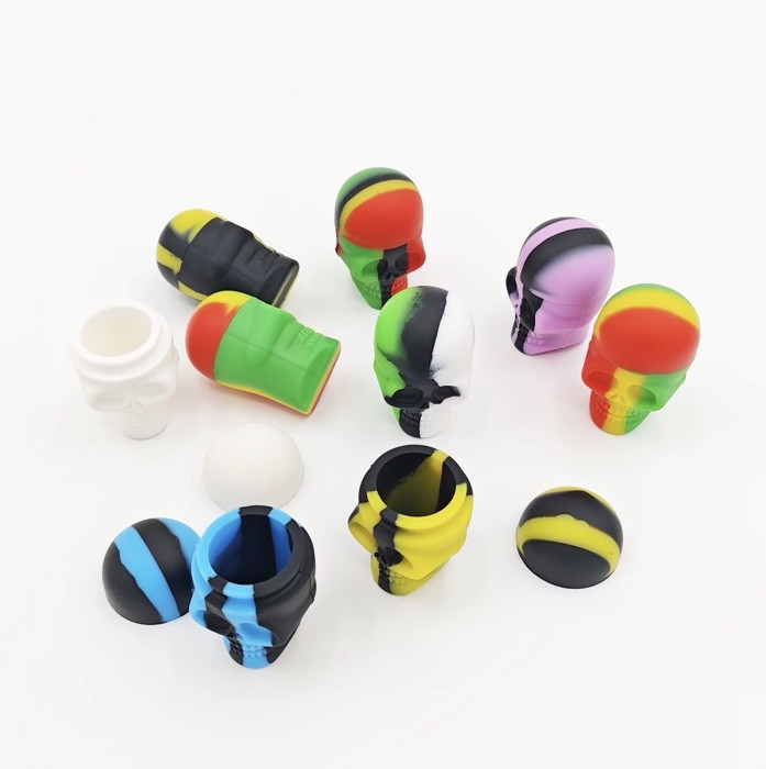 Pack Of (8) 15ML Skull Silicone Wax Containers, Non-stick Oil Jars, Stash Jar