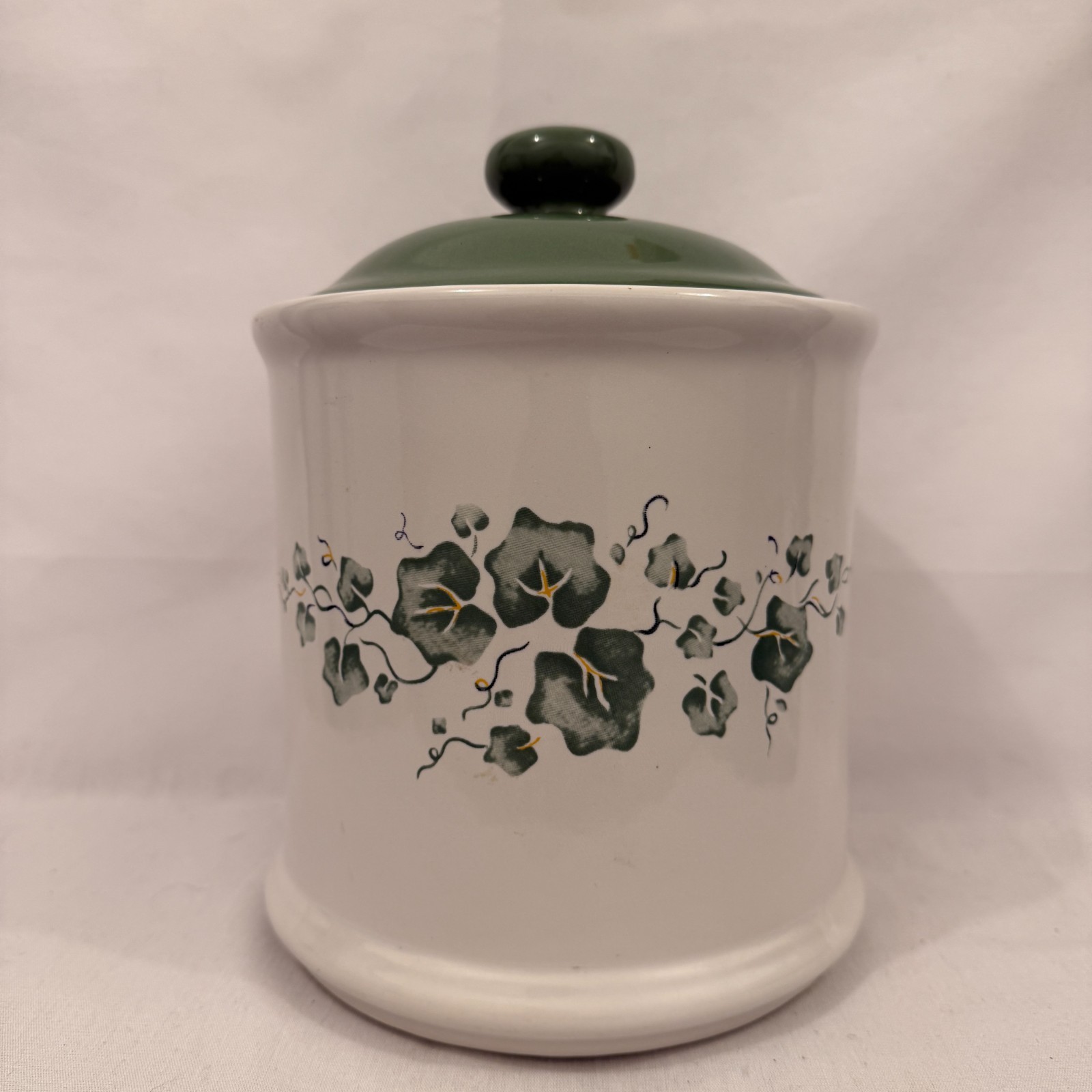 Corelle Callaway Ivy White Green 10″ x 6.5″Canister with Lid Jay Import
