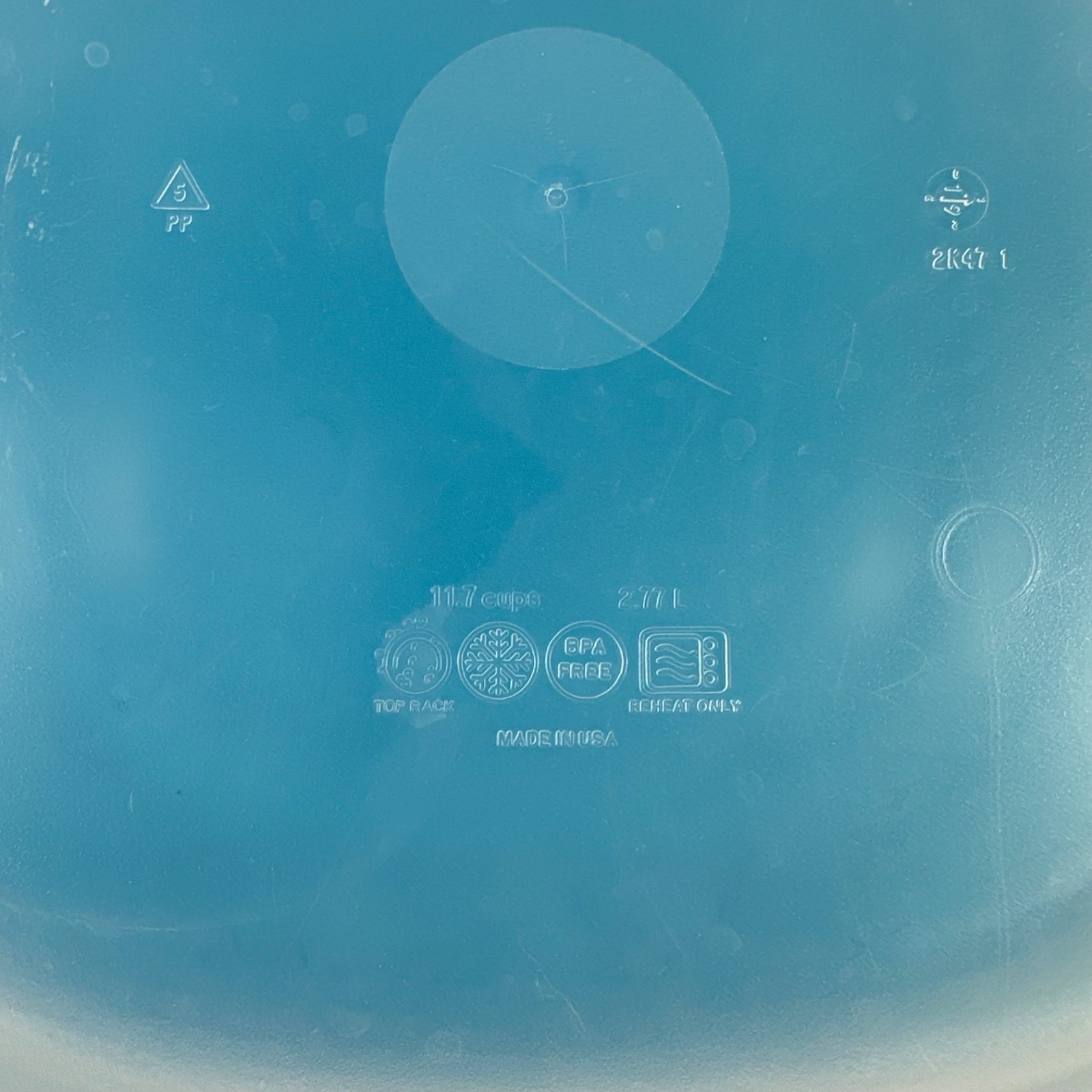 Large Rubbermaid TakeAlongs 11.7 Cups, 2.77 Liters, Blue Snap On Lid, 2K47 1