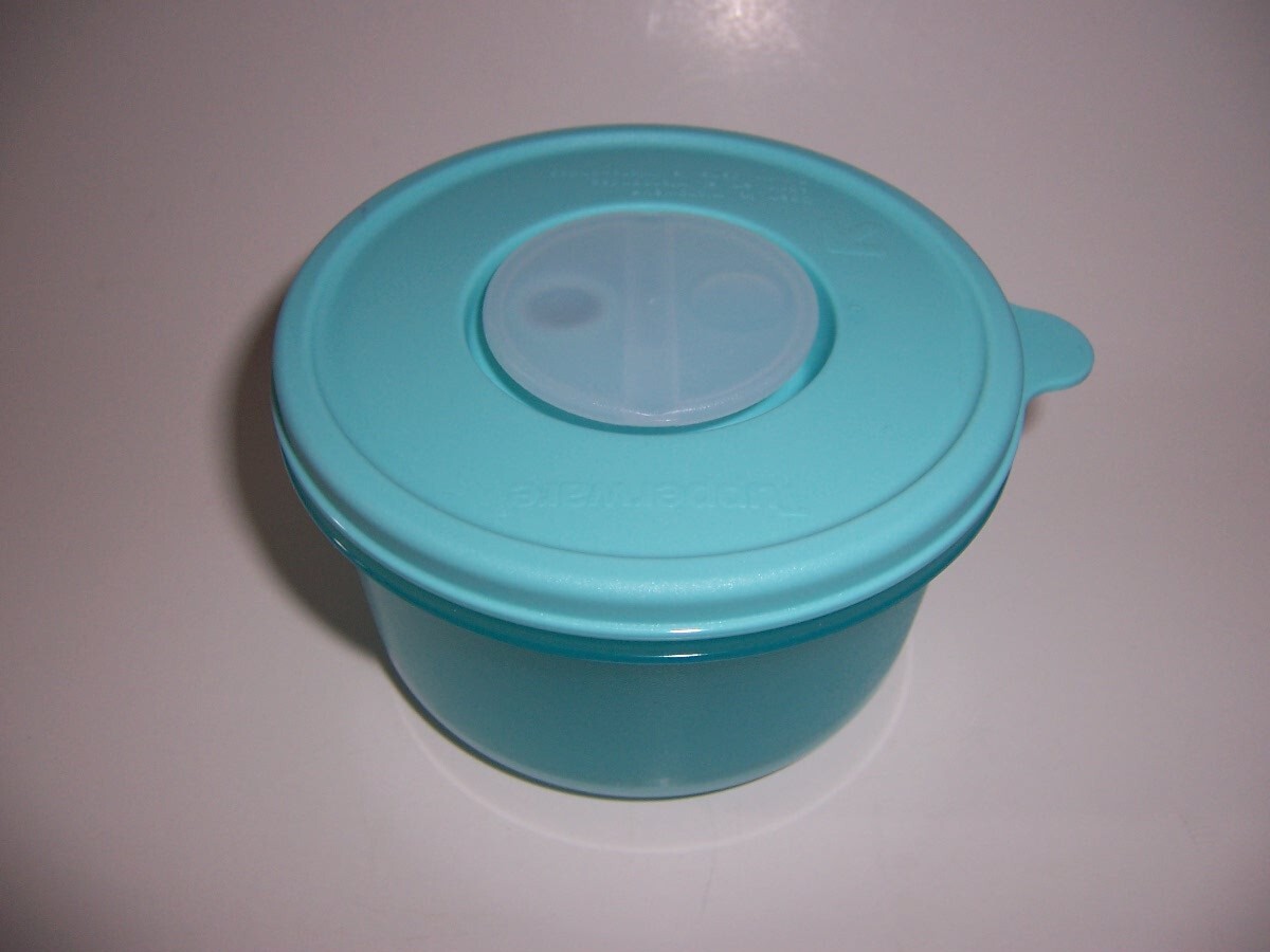 Tupperware Meal Solutions To Go Set Insulated Bag With 4 Microwave Safe Bowls