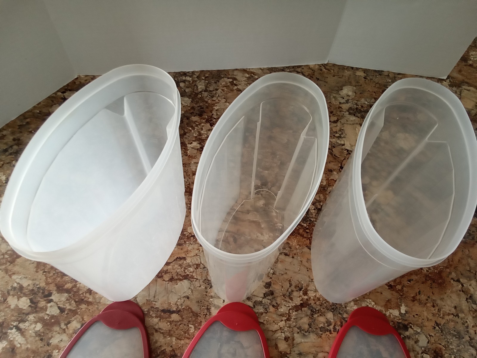 Rubbermaid Set of 3 Flex and Seal Cereal Keeper 1.5 Gallon With Red Lids Storage