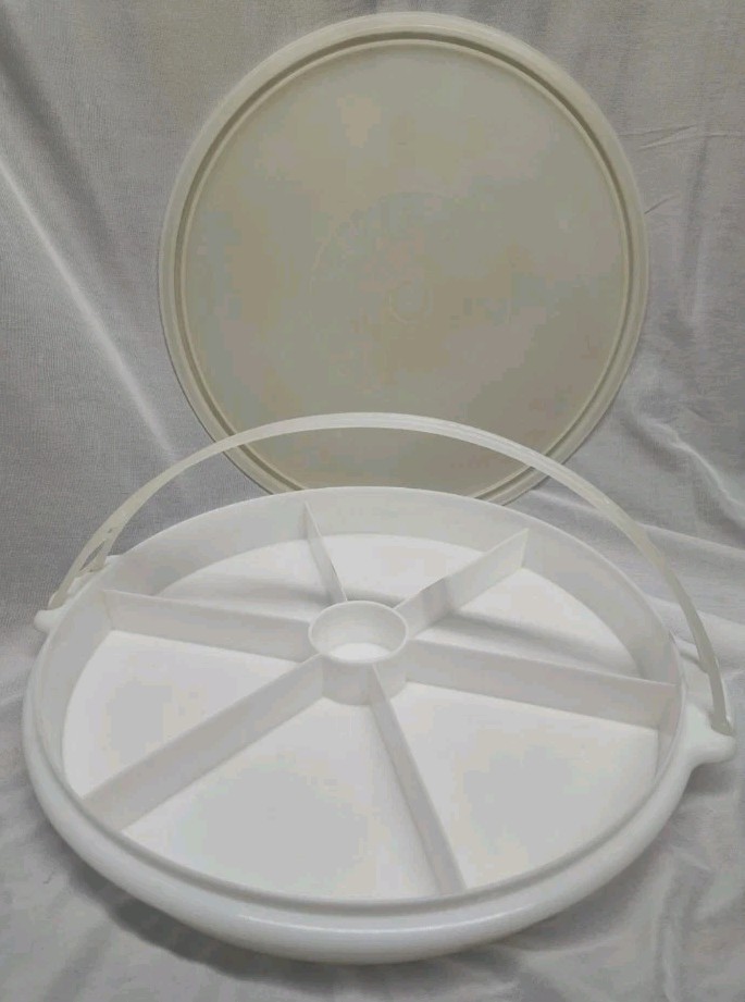 Vintage Tupperware Divided Veggie Tray Carrier with Lid & Handle White 405-1
