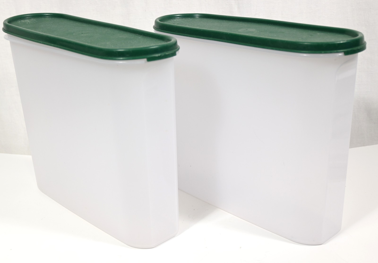 LOT 6 TUPPERWARE STORAGE CONTAINERS W/ LIDS Cake, Platter, Deviled Eggs Tray +