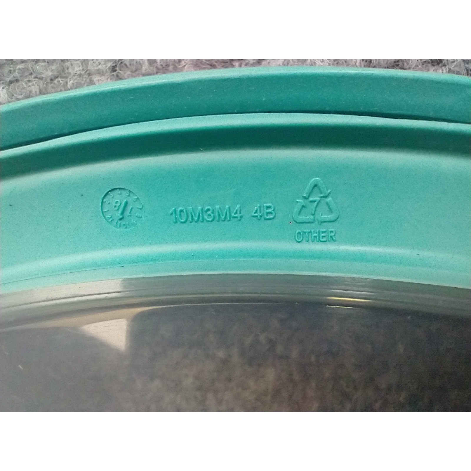 Rubbermaid Premier Teal Replacement Lid Square 10M3M4 7 Inch Food Storage Lid