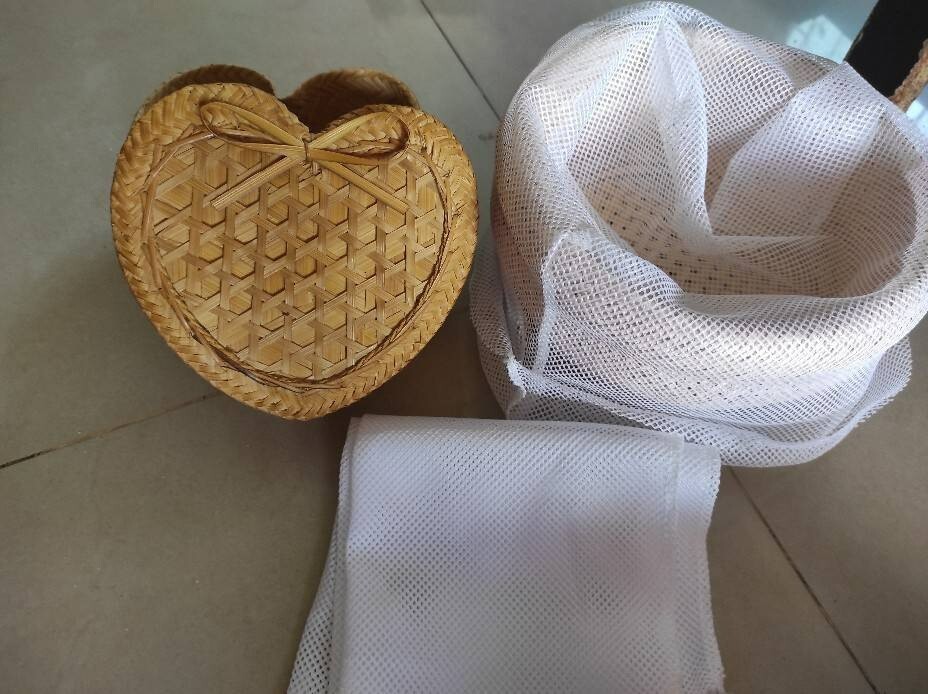 5″Heart Kratip Bamboo Thai Basket StickyRice Woven Primitive Gathering Handmade