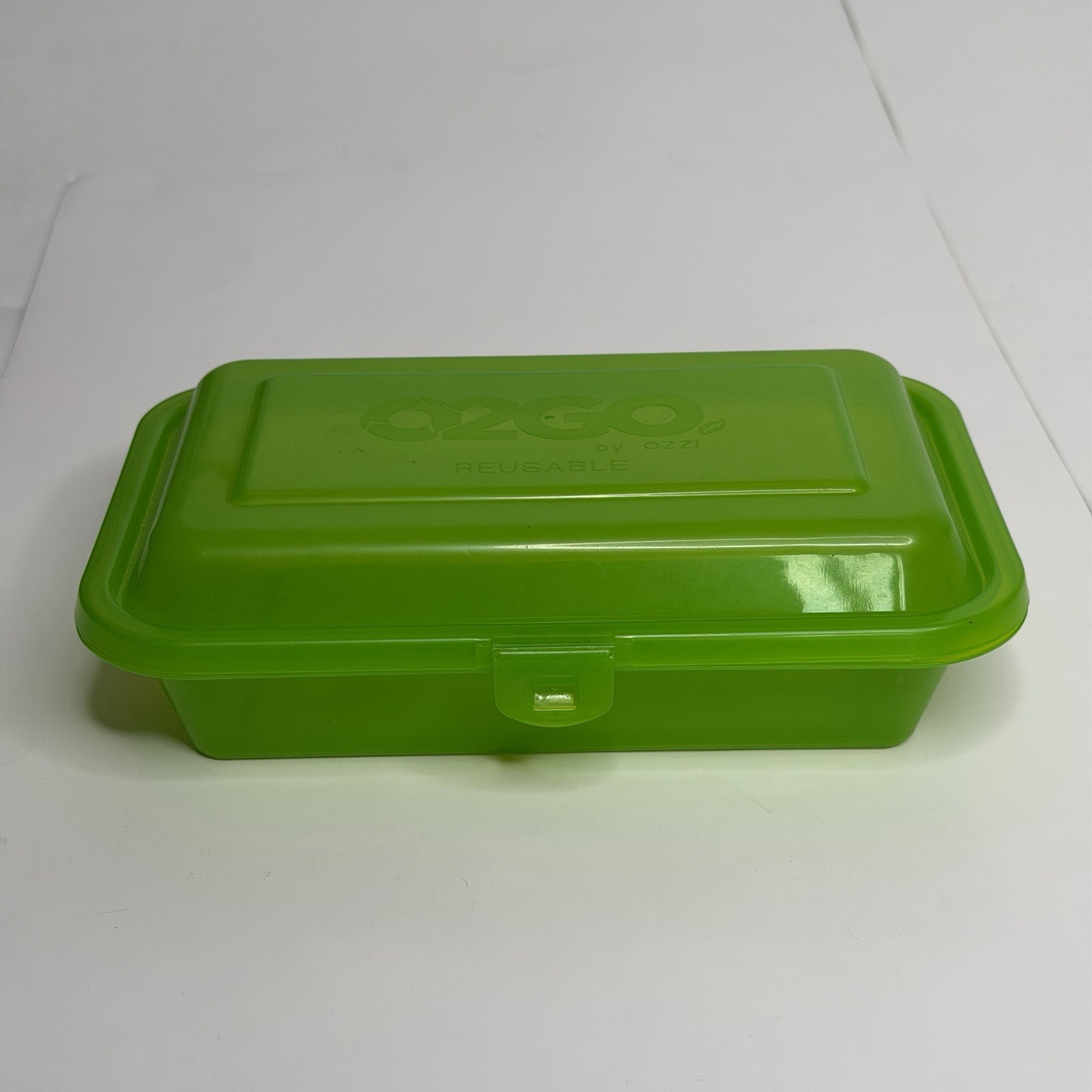 BPA FREE-NSF-OZZI Reusable Containers Heavy Duty Plastic Snap Lid Green 9″x6″x3″