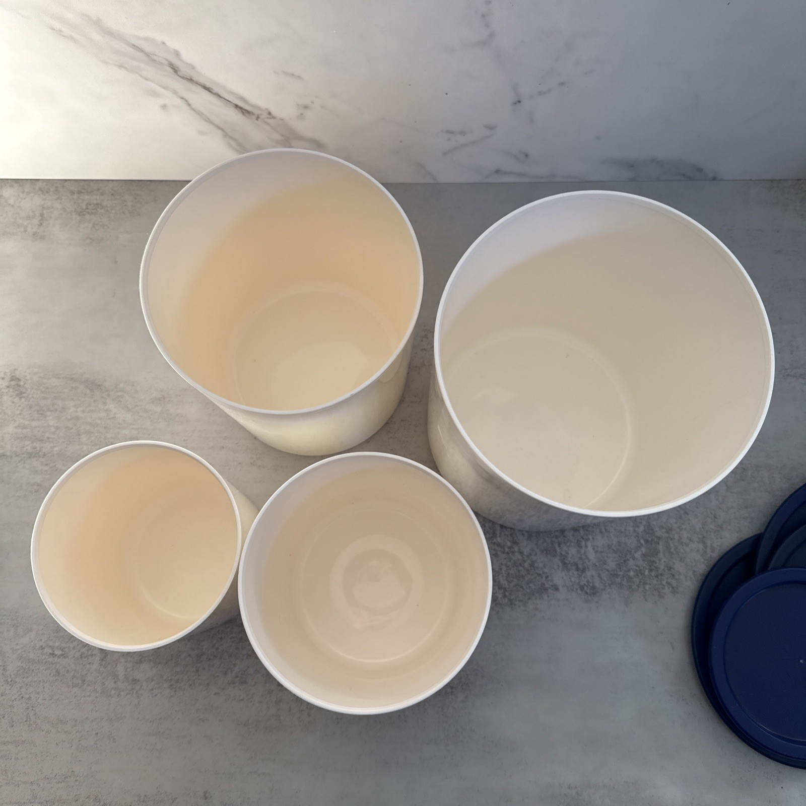 Tupperware Nesting Storage Containers Set 4 White Blue Lids Kitchen Canister