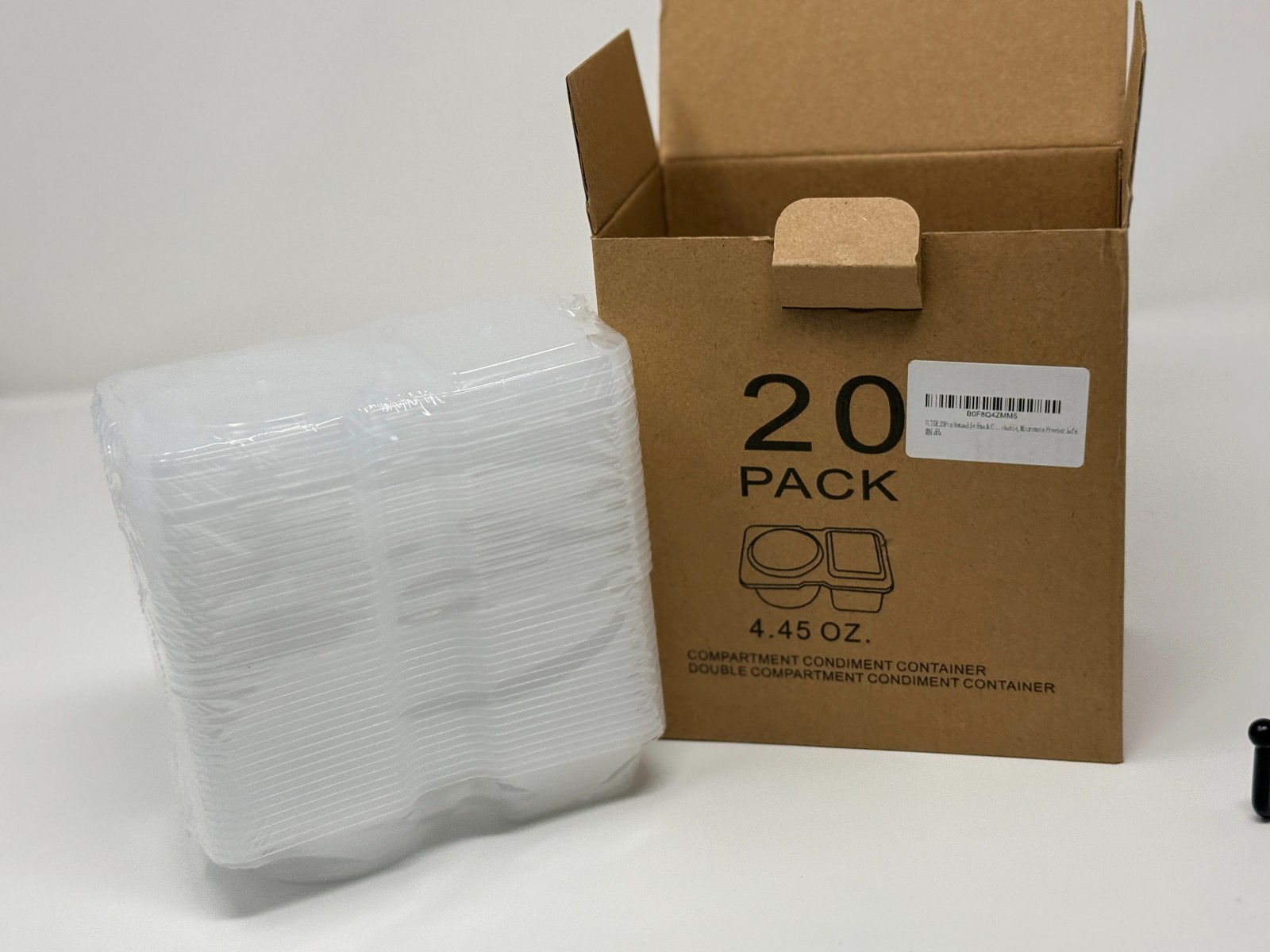 VLT0E 20-Pack 4.45 oz Double Compartment Condiment Containers w/ Lids