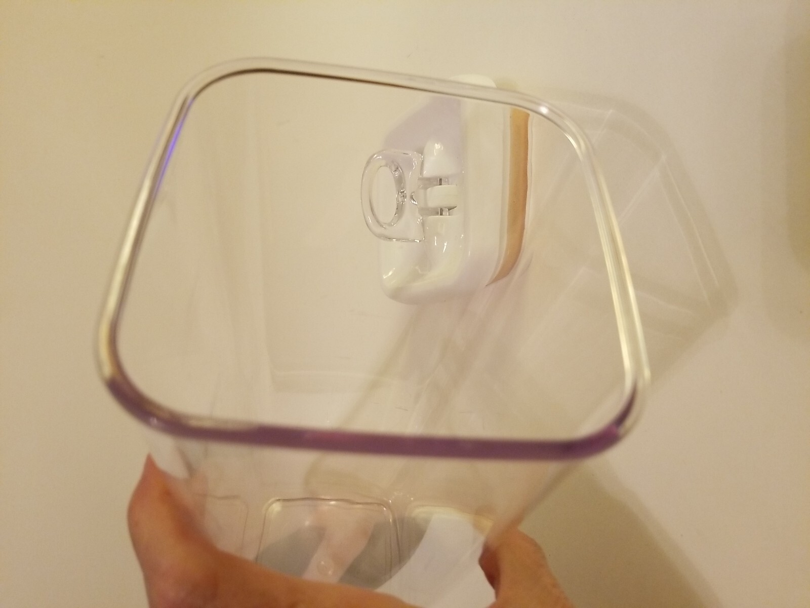 Clear Long Pasta Spaghetti Storage Container Felli Flip-Tite 64 oz w/White Lid