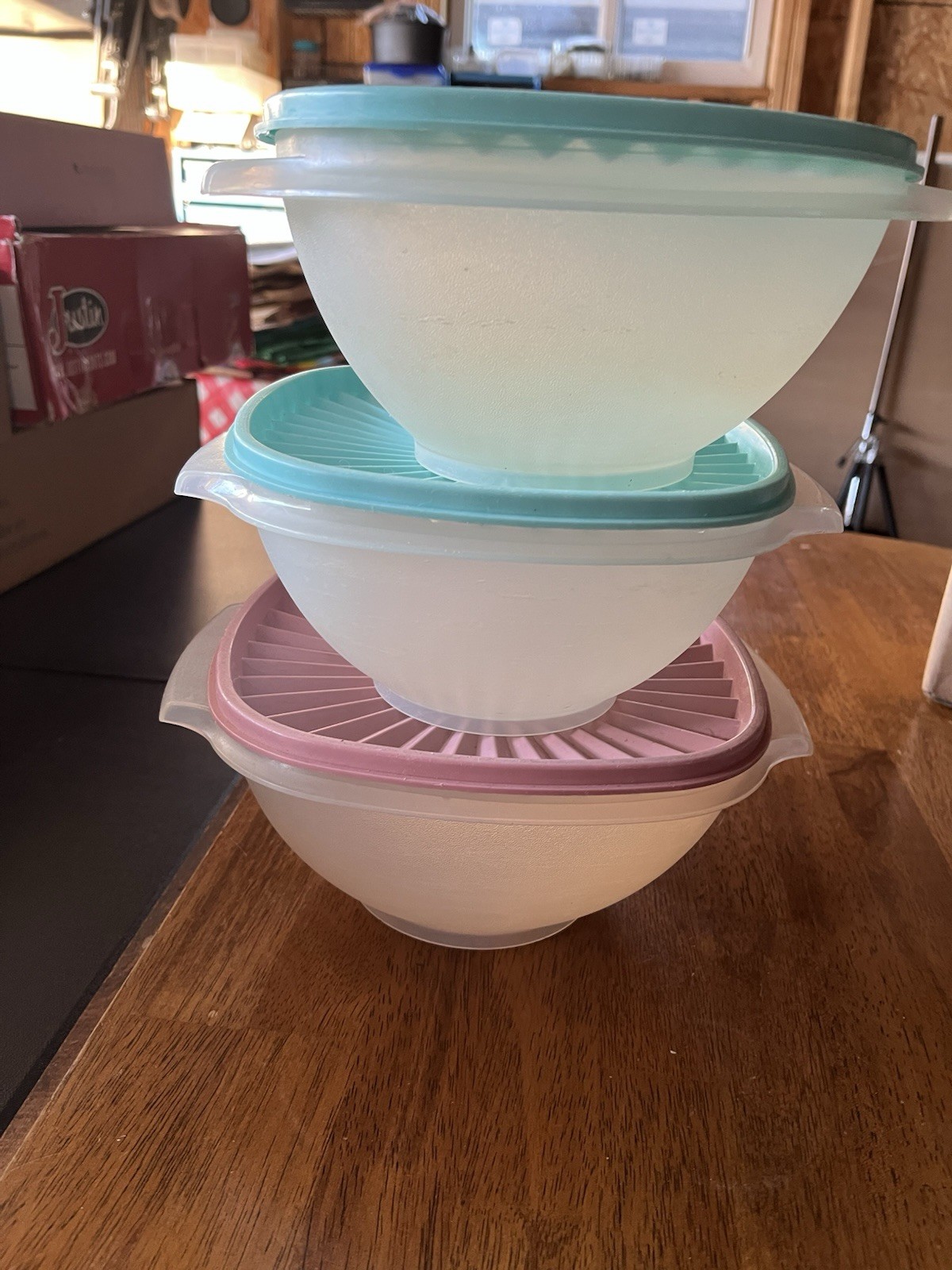 Vtg Tupperware Servalier Bowl Set Butterfly Handles Pink and Mint Seals