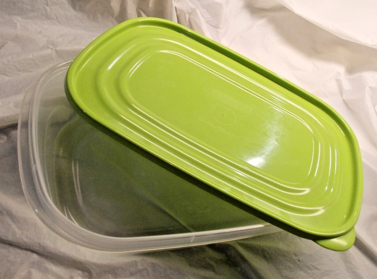 1 Rubbermaid Take Alongs 1.1 Gal Large Rectangles Containers & Lids Neon Green