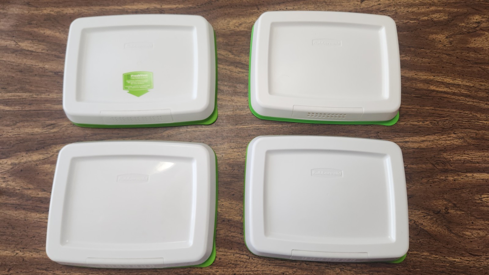 3 Rubbermaid FreshWorks 17.3c 4.1L Produce Saver Vented Food Storage Containers