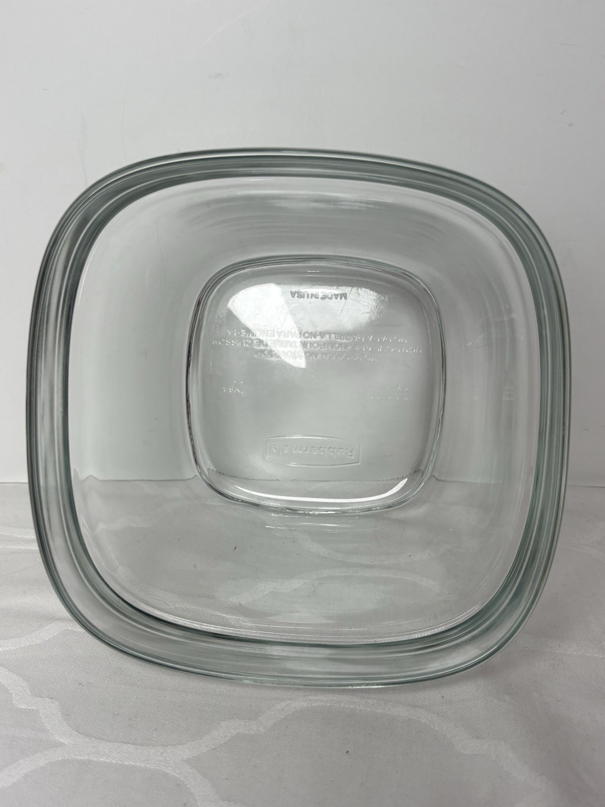 3 Rubbermaid Glass Storage Containers W/ Lids Clean (1) 4 Cups (2) 5.5 Cups READ
