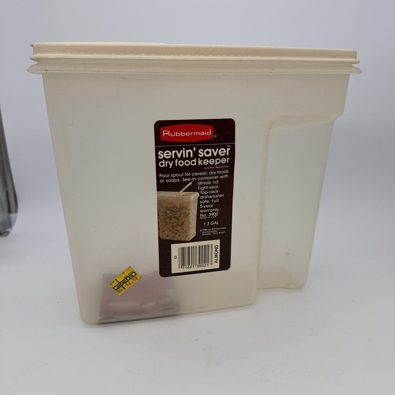 1984 Rubbermaid Cereal Storage Keeper Servin’ Saver Dry Food Container New!