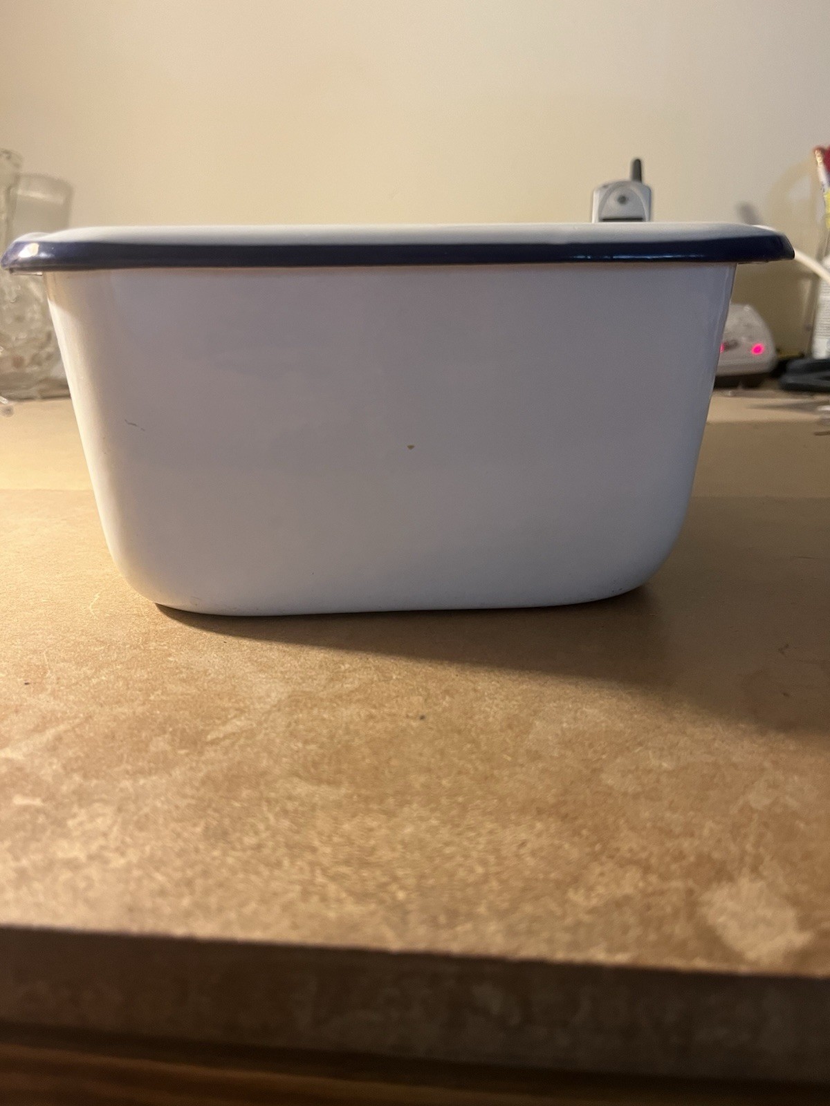 Vollrath Vitalizer Enamel Steel Refrigerator Dish w/ Slip-On Lid White/Blue 1925