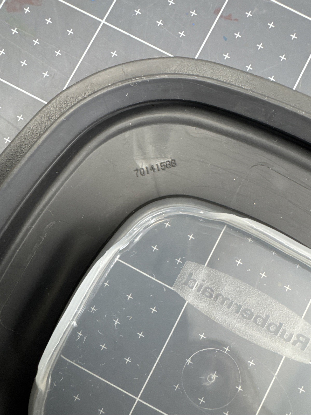 Set of 3 Rubbermaid 7Q14158B Dark Gray Replacement Container Window Lids 5″