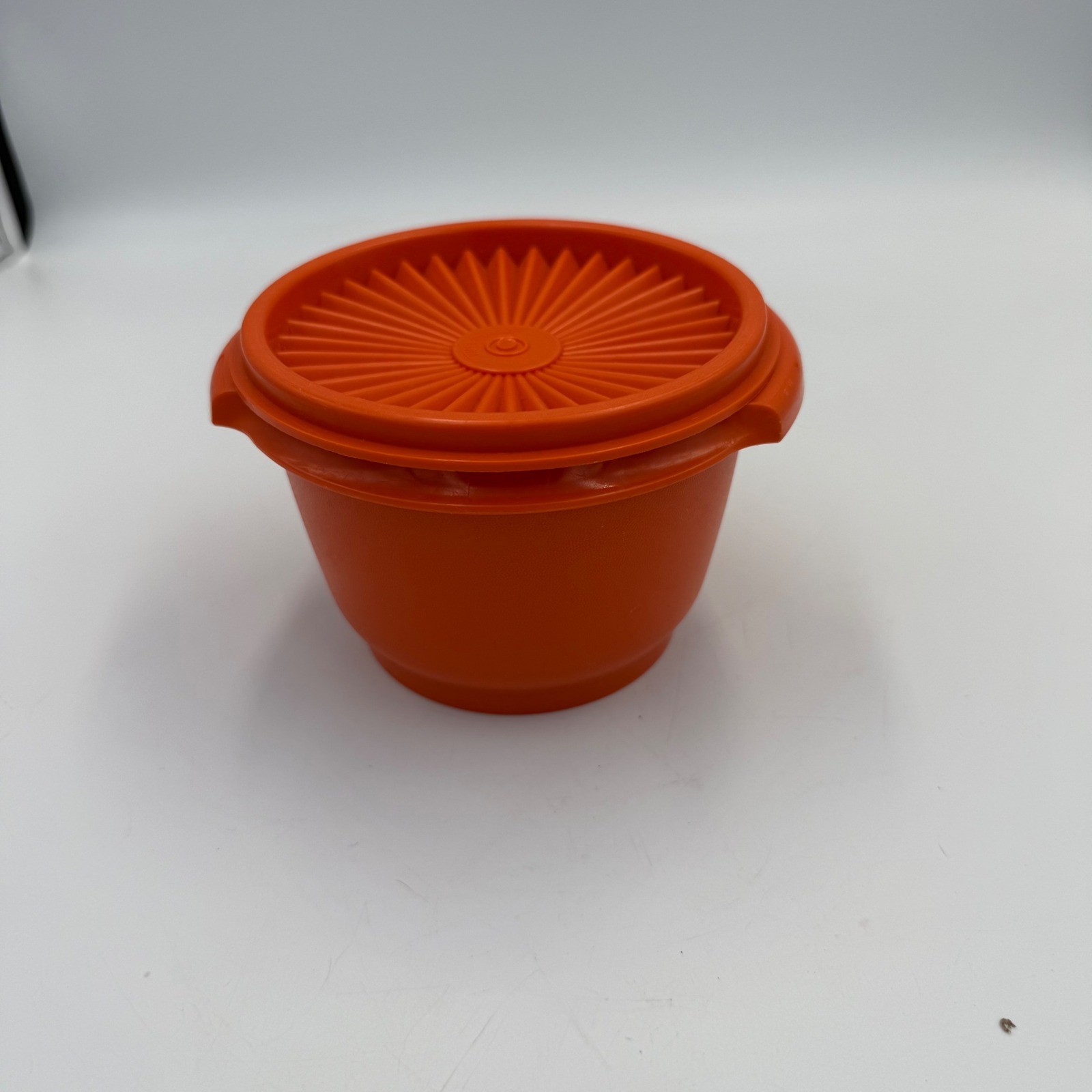 Vintage Tupperware Orange Servalier Bowl with Sunburst Lid 886-36 Made in USA