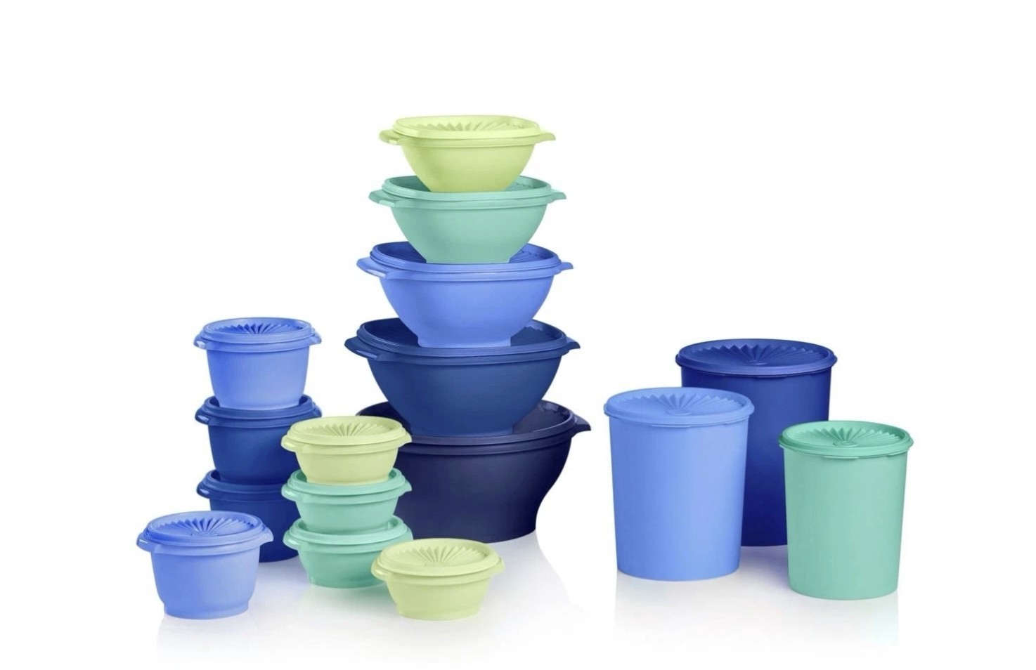 Tupperware Heritage Collection 32 Piece Food Storage Set Vintage Blue Colors New