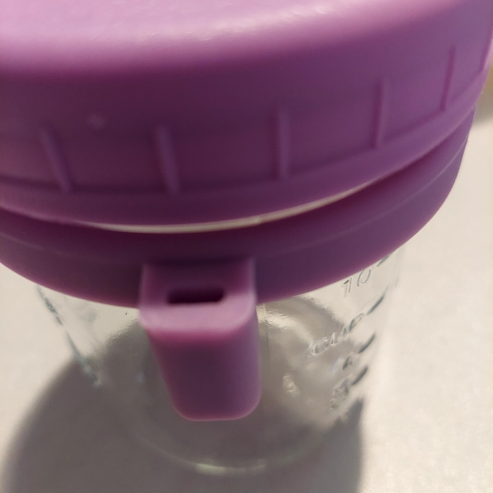 Mason Storage Jars Set of 3 – Screw On Color Lids, Silicone Band for Spoon/ Tag