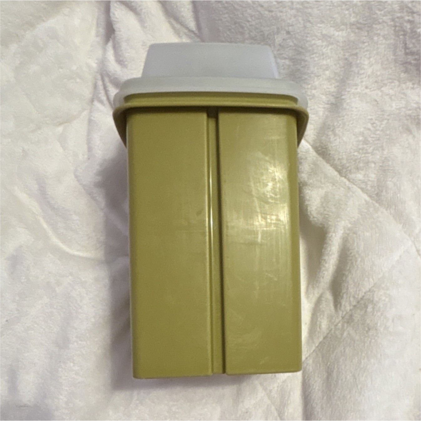Green Plastic Rectangle Food Storage Containers wSnap Lids & Inserts