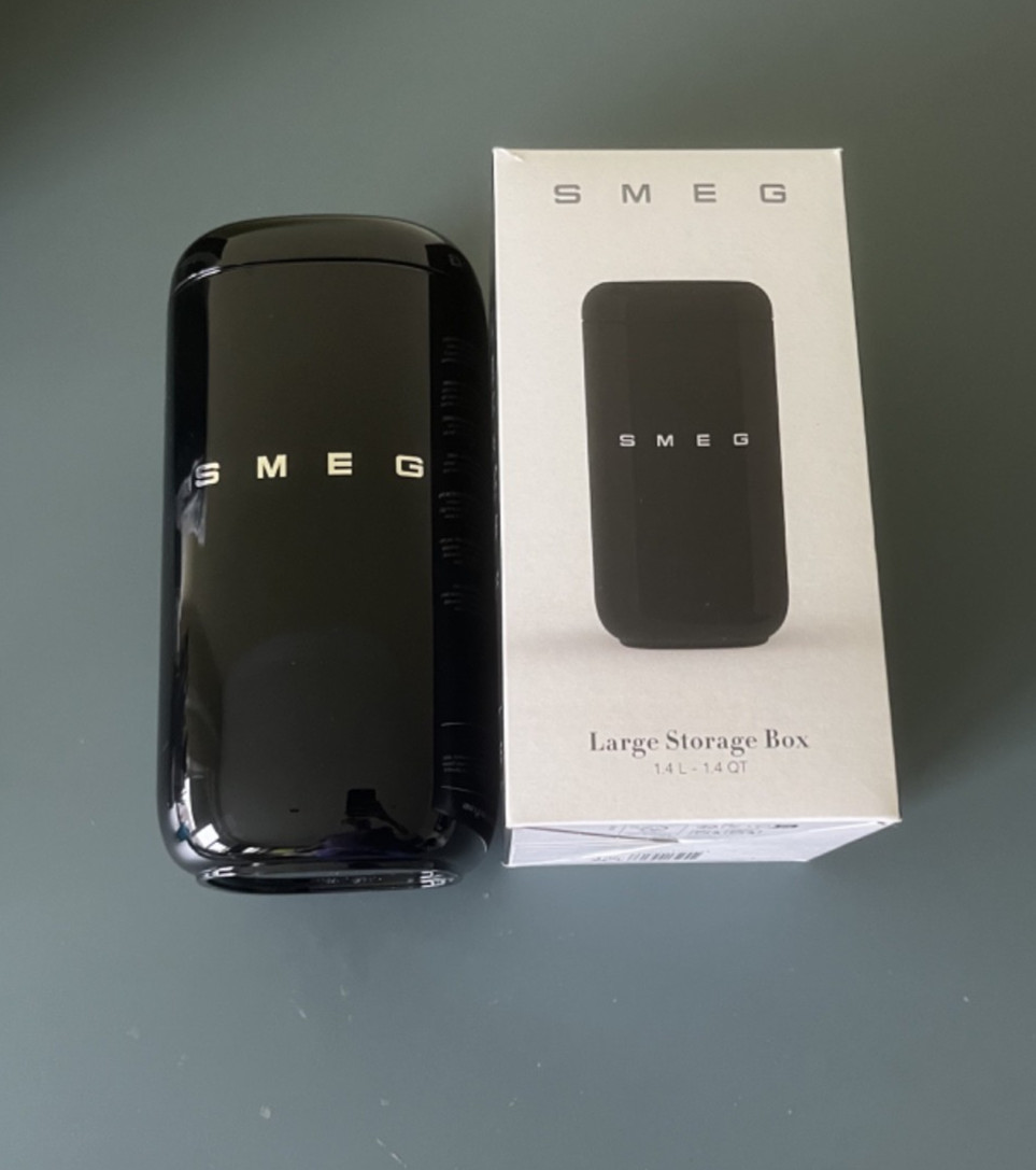 SMEG Food Storage Containers 2x 2026 New Collection Retro Design 1.4L Black