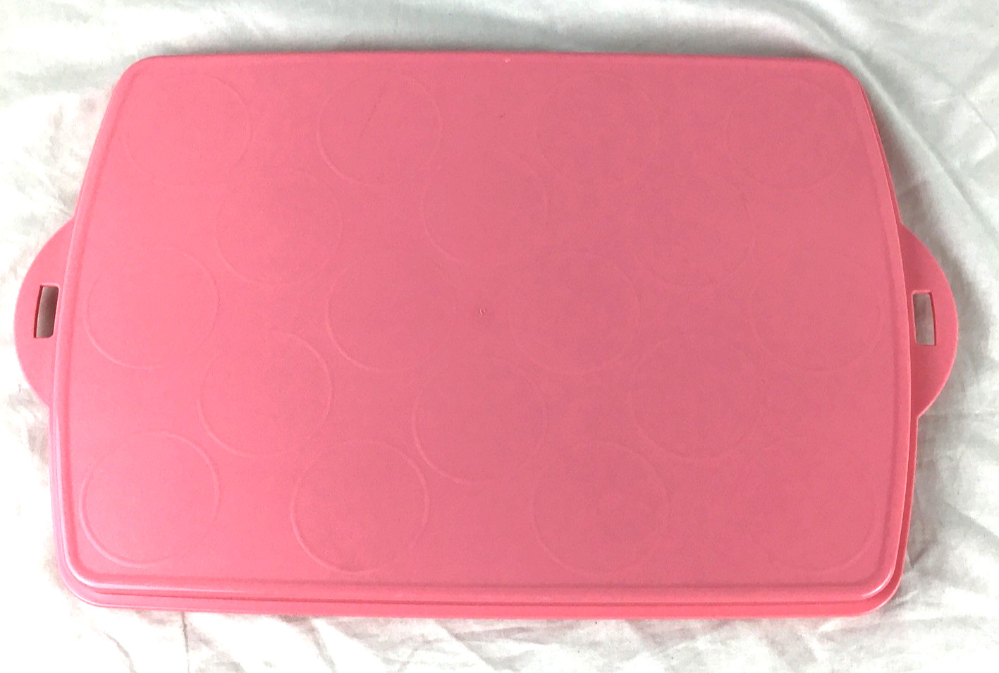 Tupperware Cake Taker Cupcake Pink Base Rectangle Easy Open Handle 3861A-1