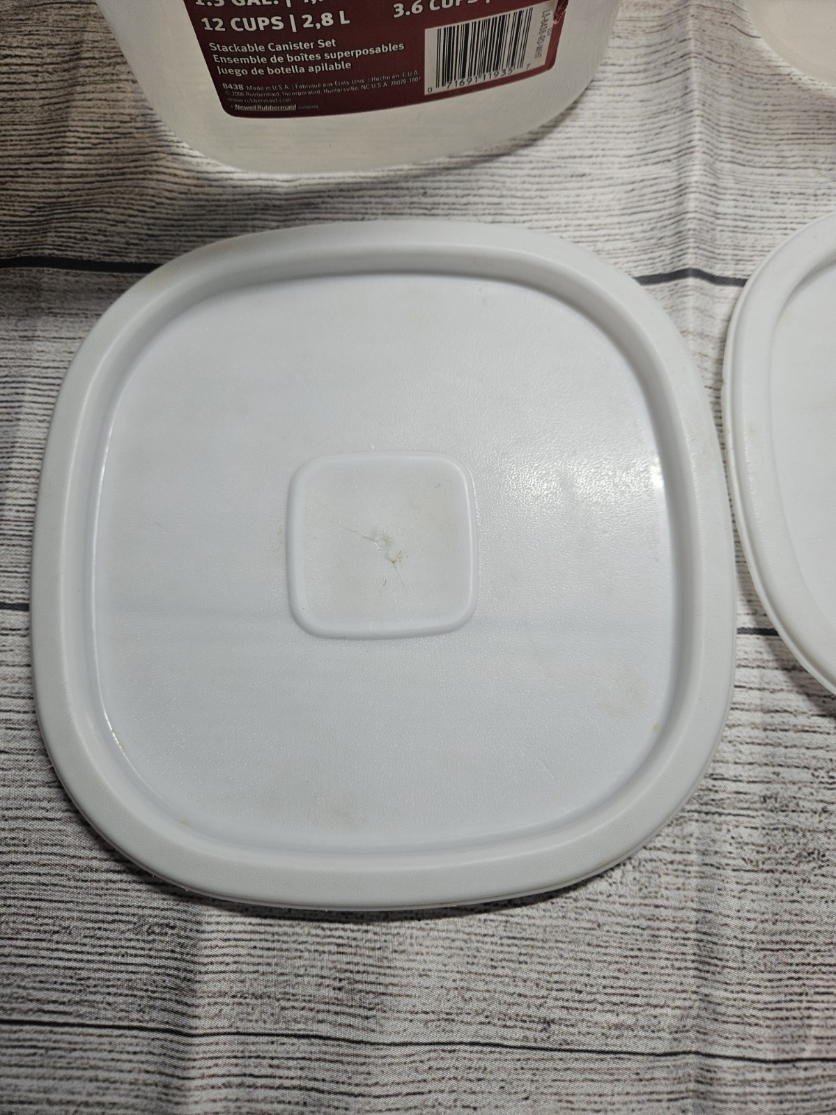 Vintage Rubbermaid 4-Canister Stackable Nesting Set – 2006 – Sheer w/ White Lids