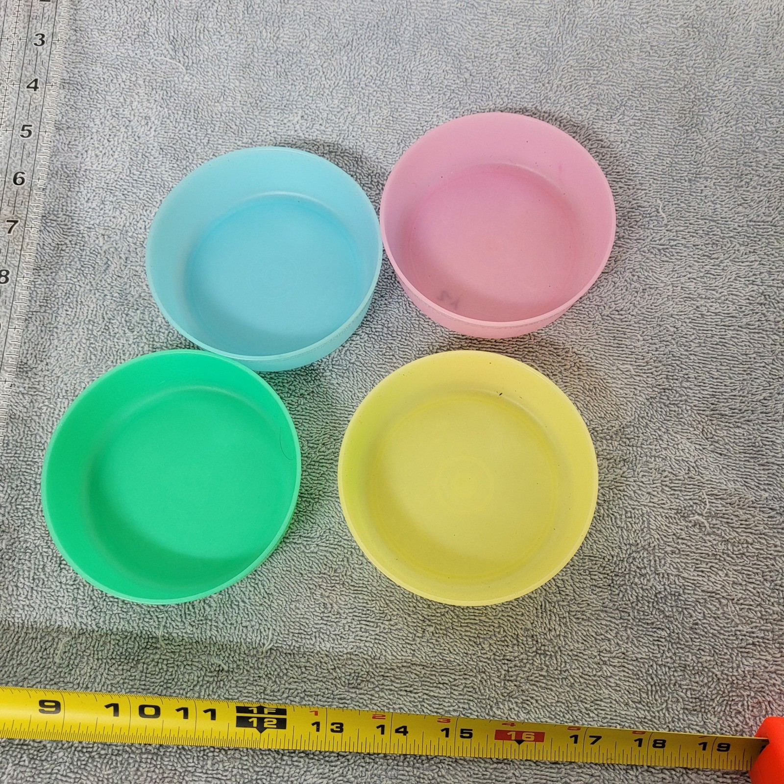 Tupperware Vintage Pastel Snack Bowls Set of 4 Pink Blue Yellow Green 1286-29