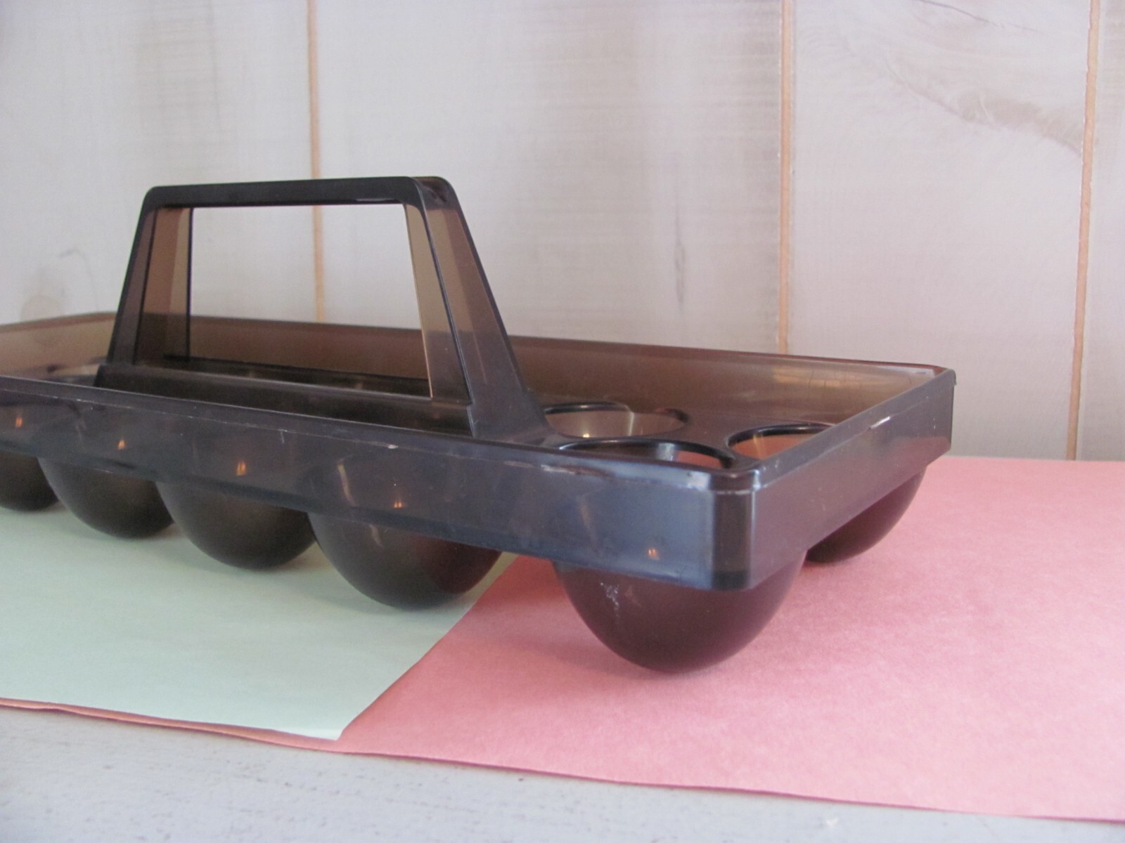 Vintage Refrigerator Egg Holder Tray—Brown Plastic with Handle—Holds 14 Eggs
