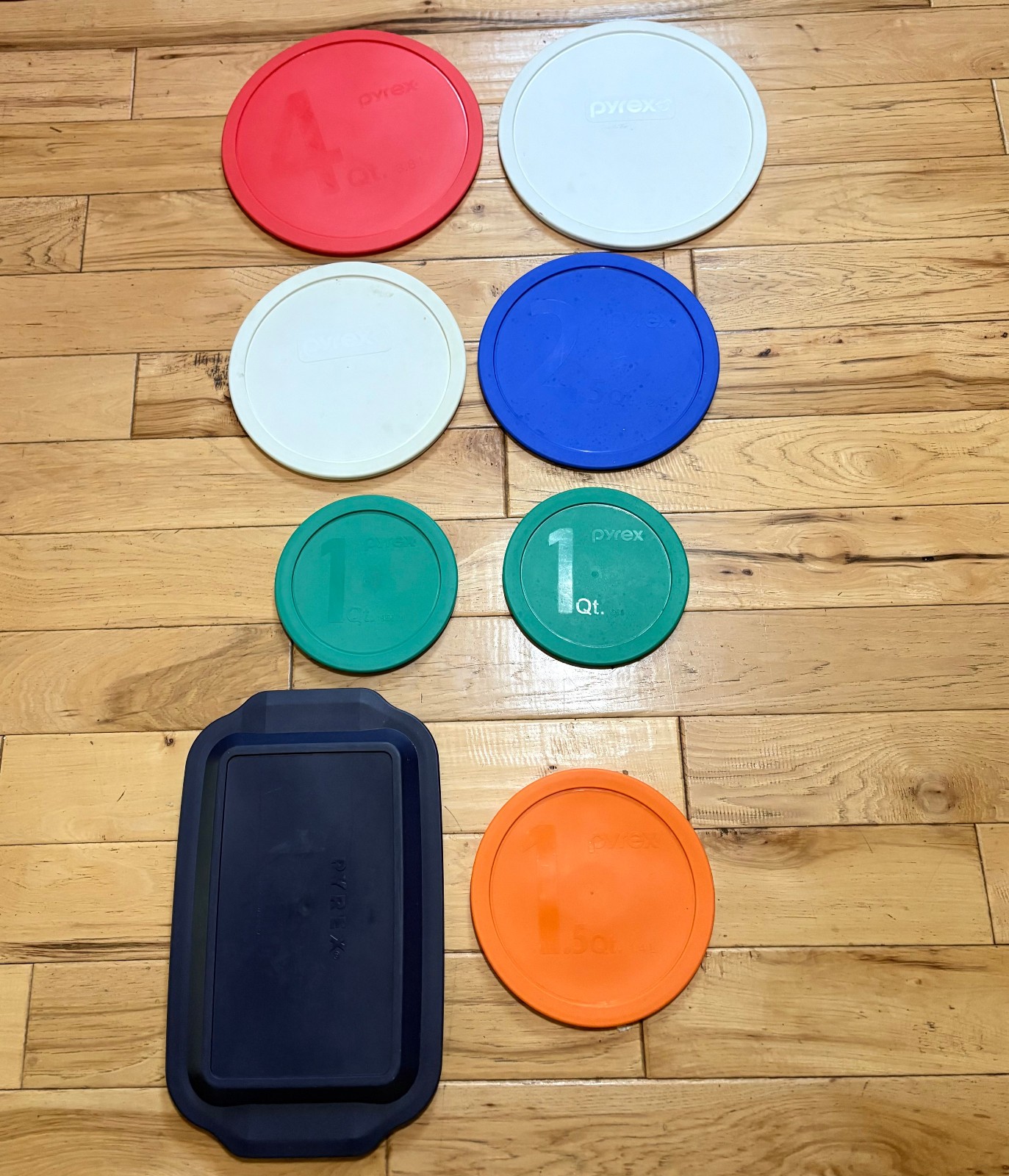 Pyrex Covers, 8 Items: 322-PC (2), 323-PC, 325-PC (2), 326-PC (2), 233 PC (1)